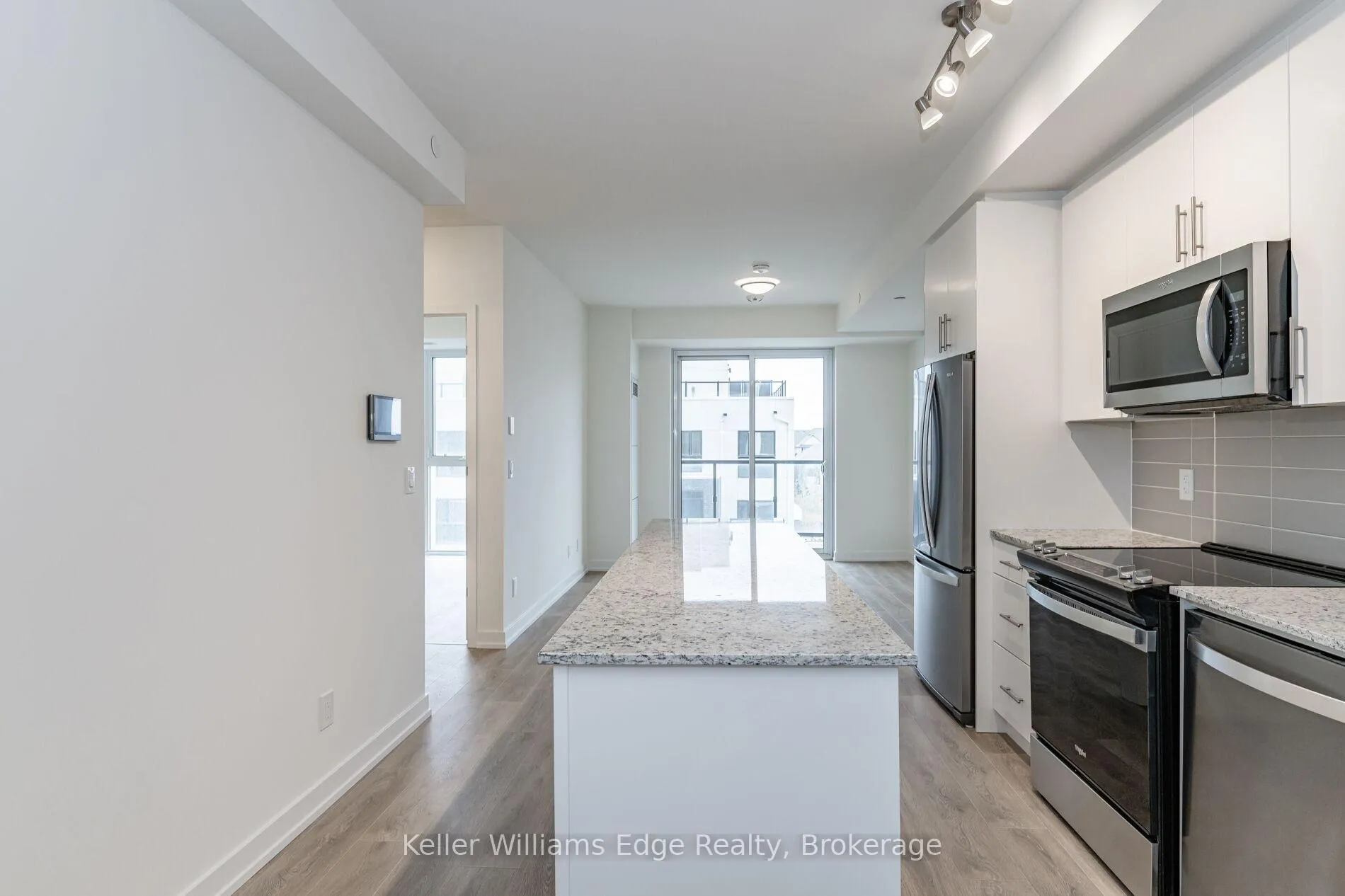 Photo 14 of Unit 401, 345 Wheat Boom Drive, Oakville, Joshua Meadows — HOMEH