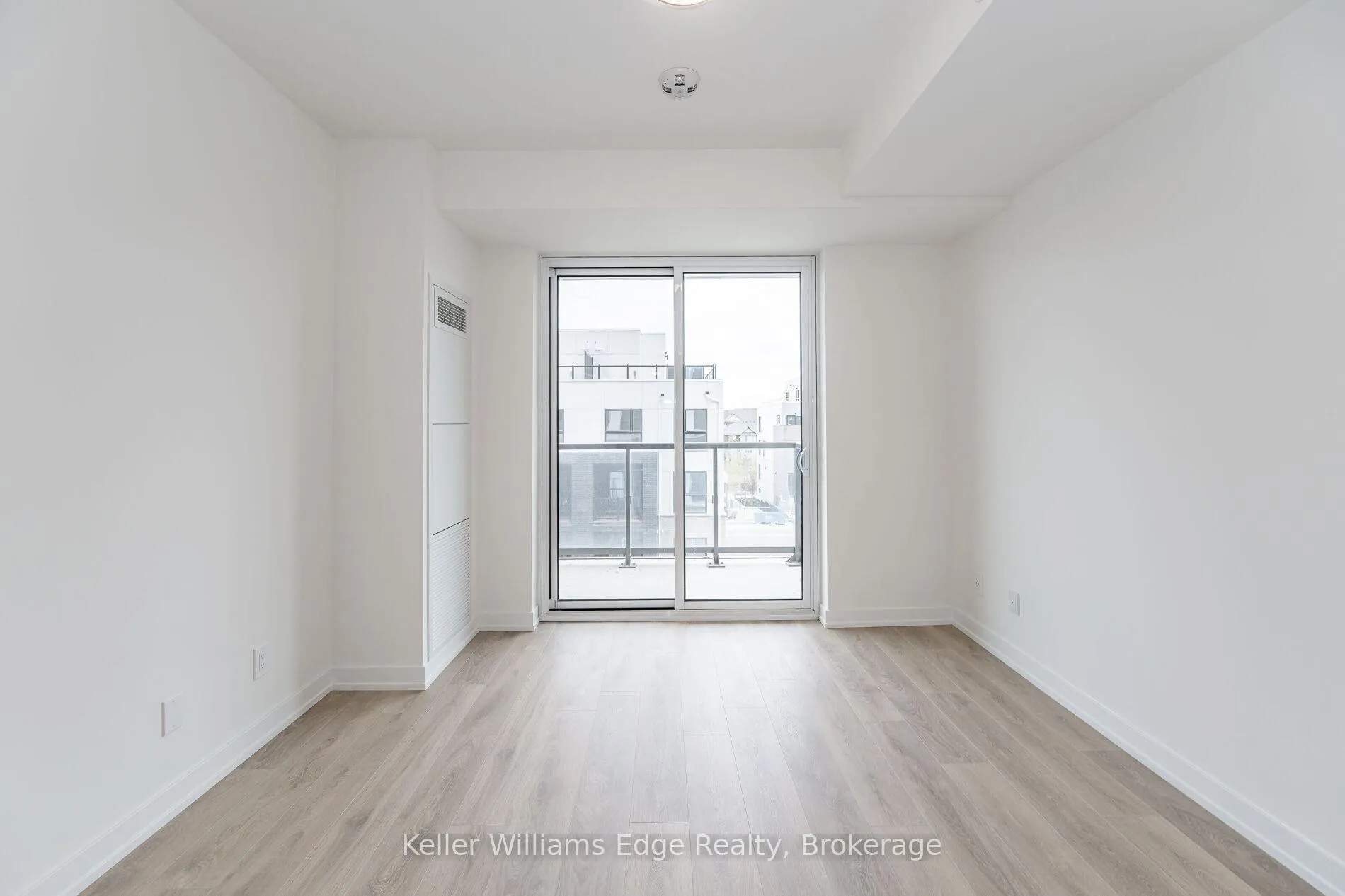 Photo 16 of Unit 401, 345 Wheat Boom Drive, Oakville, Joshua Meadows — HOMEH