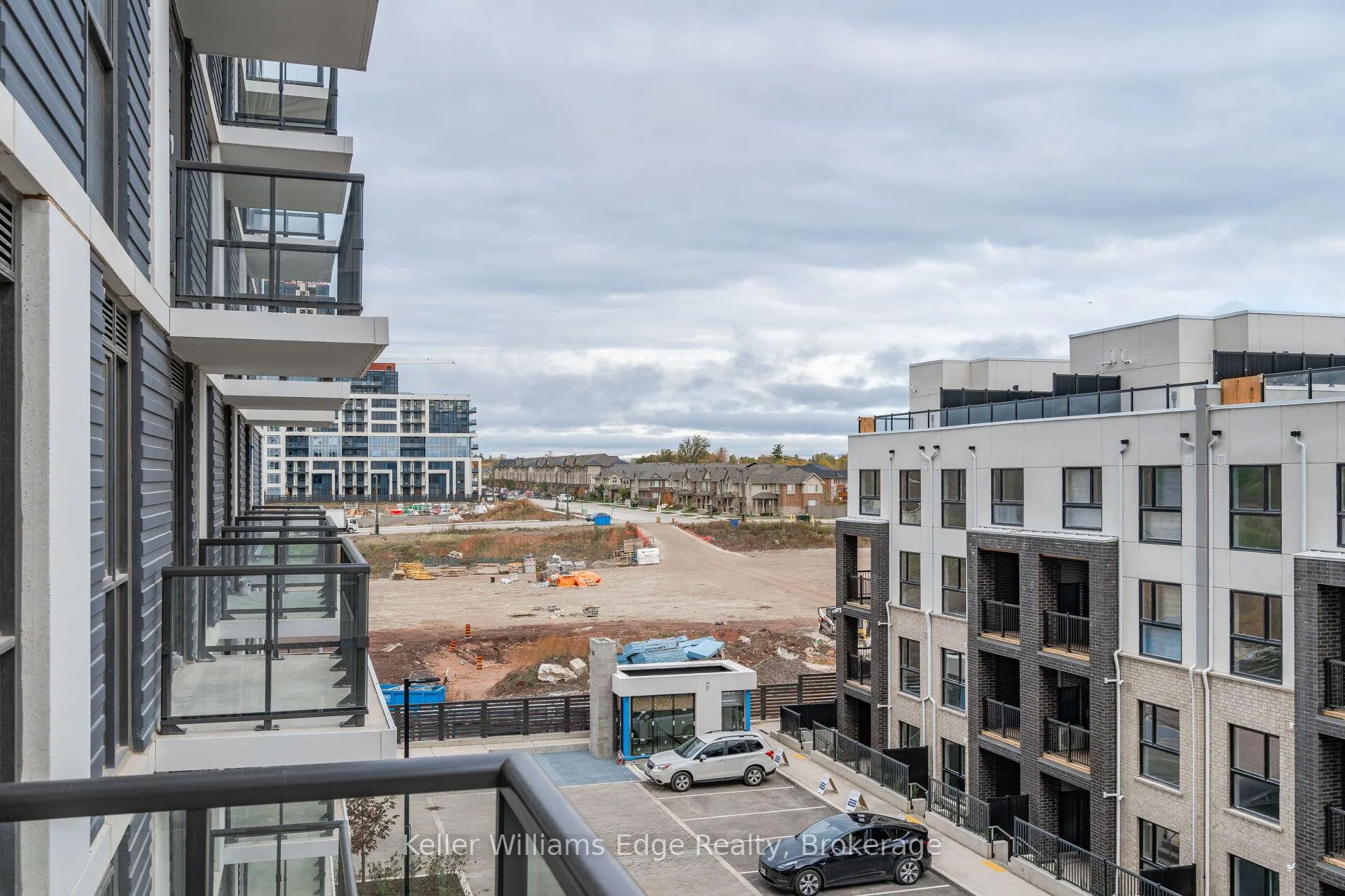 Photo 24 of Unit 401, 345 Wheat Boom Drive, Oakville, Joshua Meadows — HOMEH