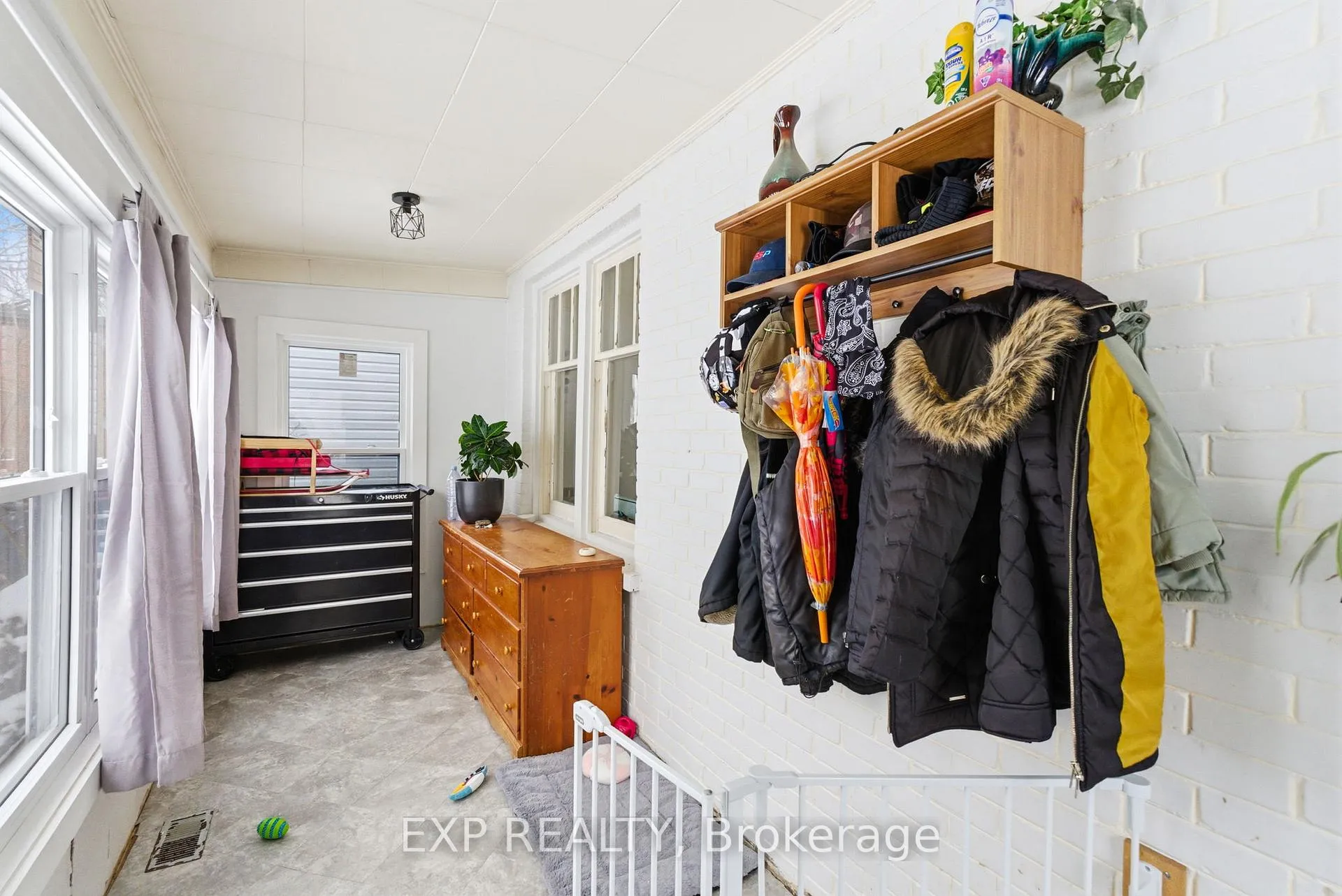 Photo 5 of 116 Thomas Street, Oshawa, Lakeview — HOMEH