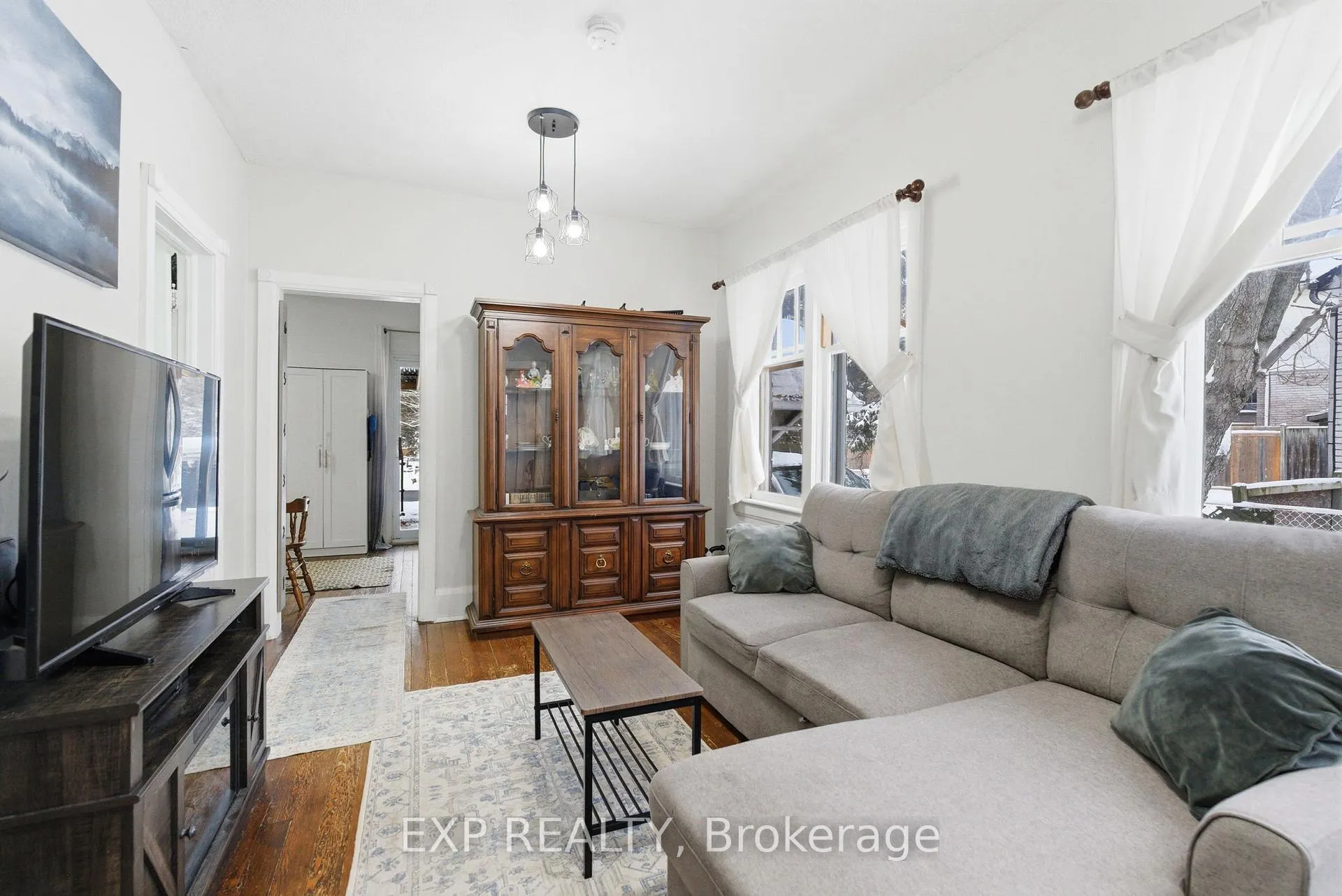 Photo 7 of 116 Thomas Street, Oshawa, Lakeview — HOMEH