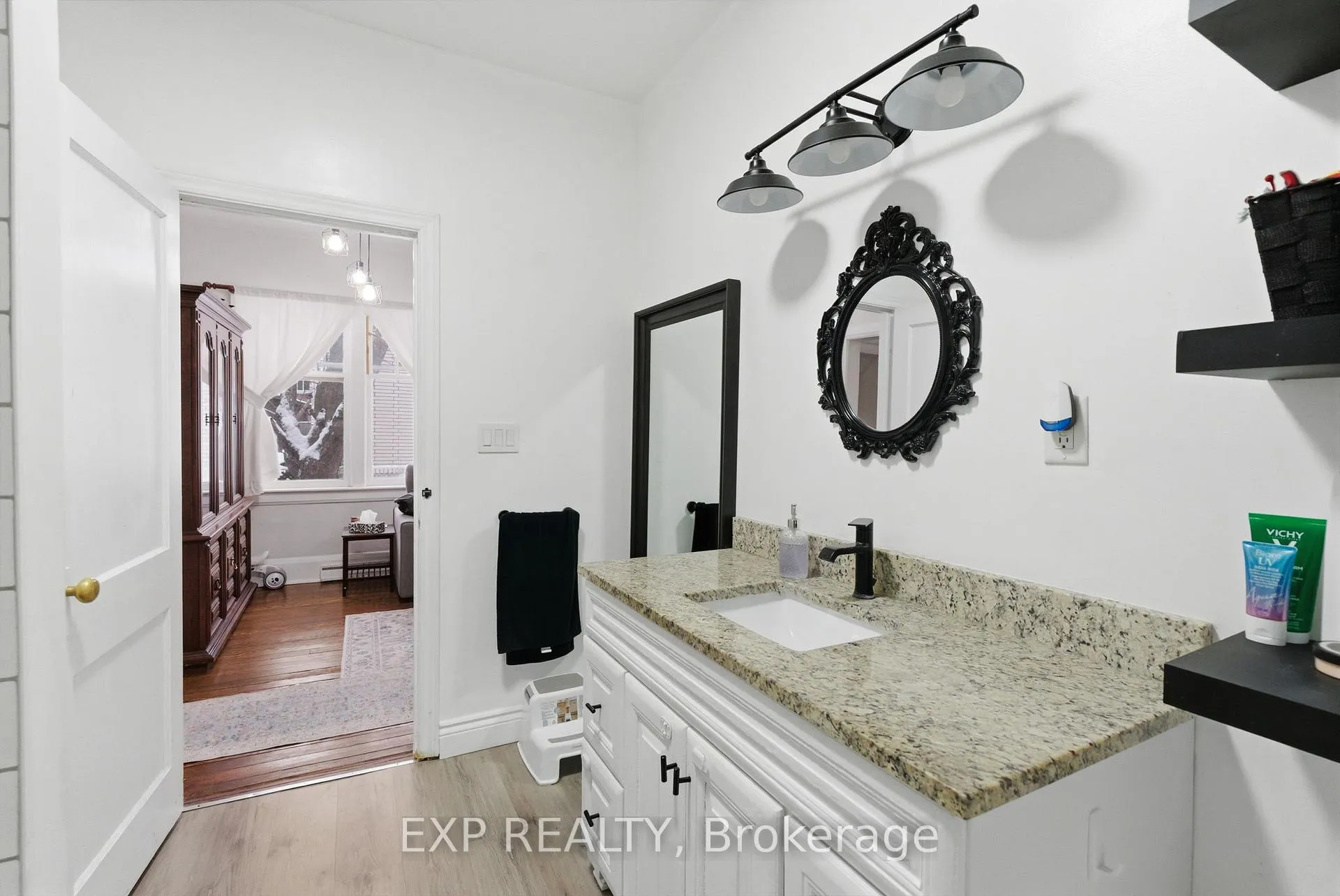 Photo 15 of 116 Thomas Street, Oshawa, Lakeview — HOMEH