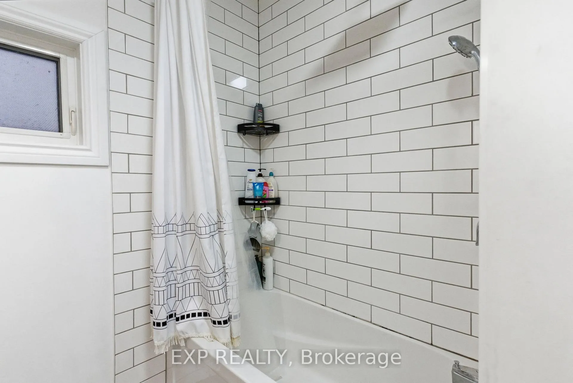 Photo 16 of 116 Thomas Street, Oshawa, Lakeview — HOMEH