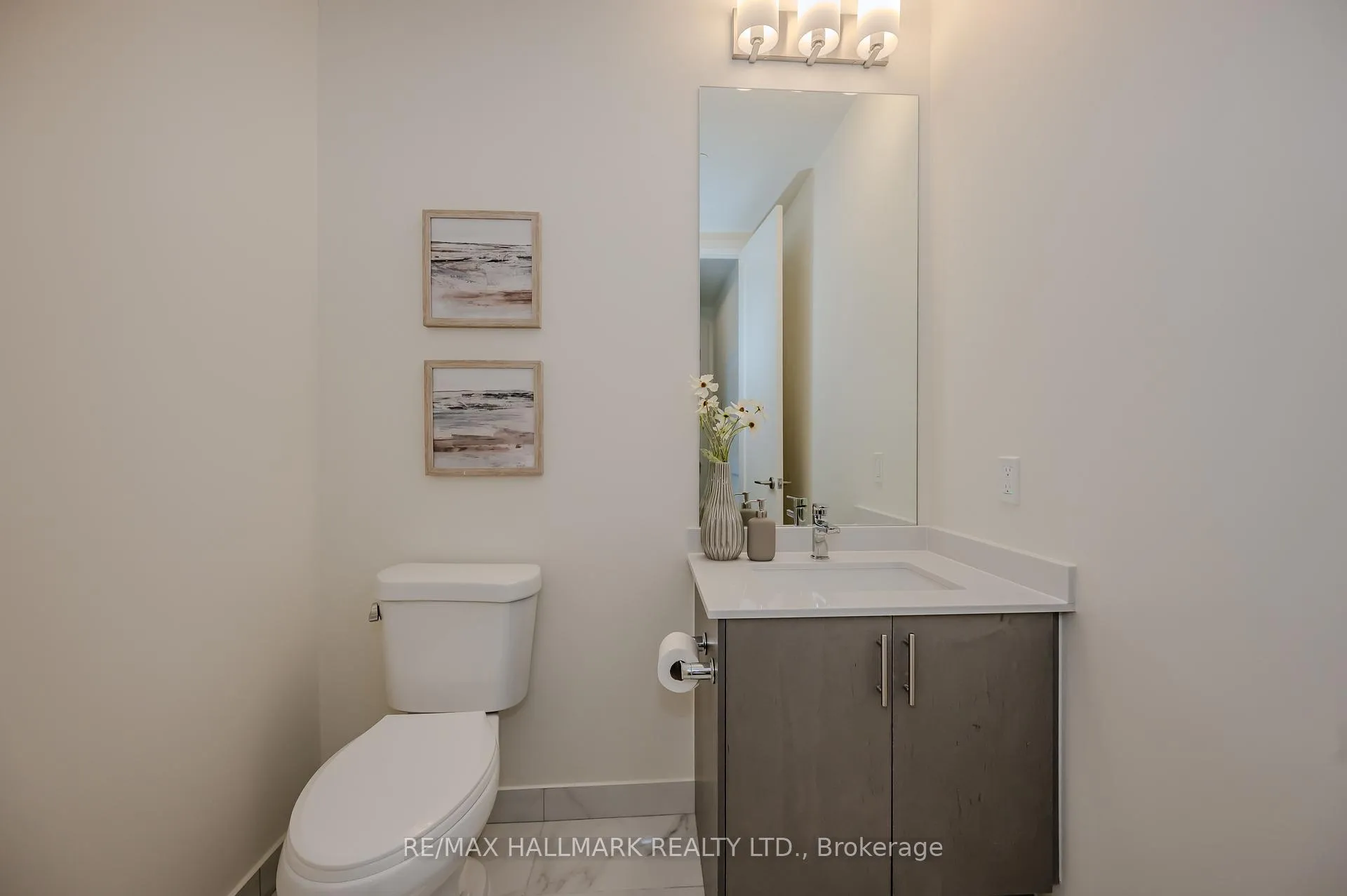 Photo 8 of Unit PH114, 9000 Jane Street, Vaughan, Vellore Village — HOMEH