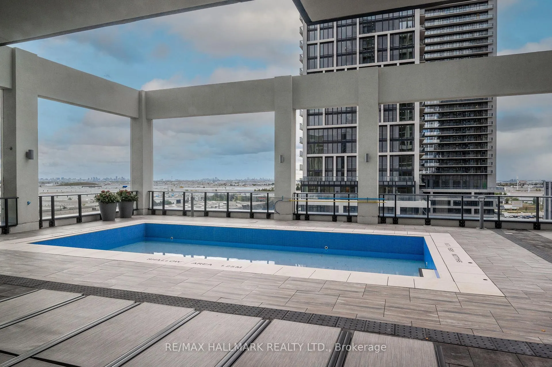 Photo 16 of Unit PH114, 9000 Jane Street, Vaughan, Vellore Village — HOMEH