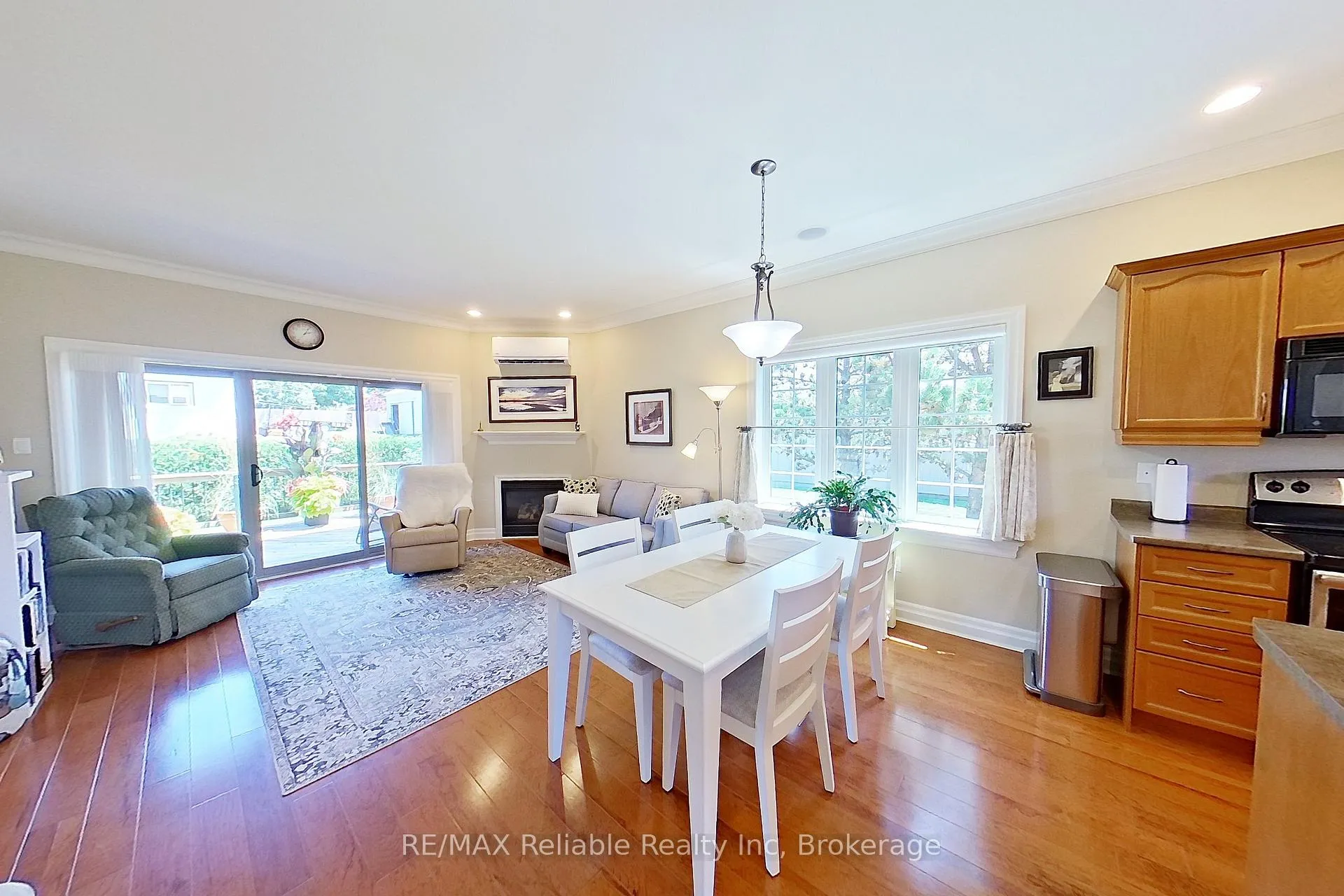 Photo 11 of 4-10 Conrad Drive, Bluewater, Zurich — HOMEH