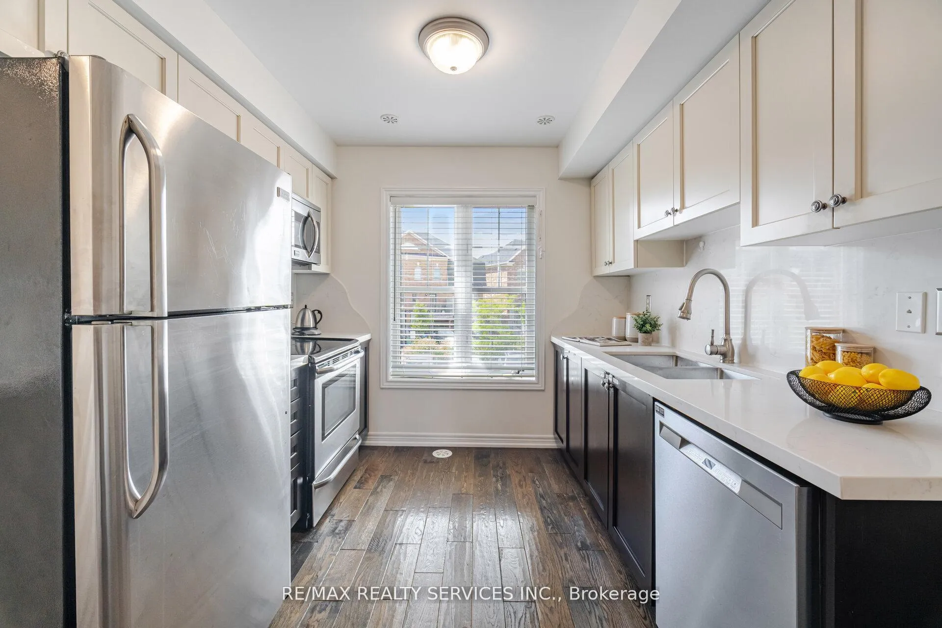 Photo 7 of 60 Soldier Street, Brampton, Northwest Brampton — HOMEH
