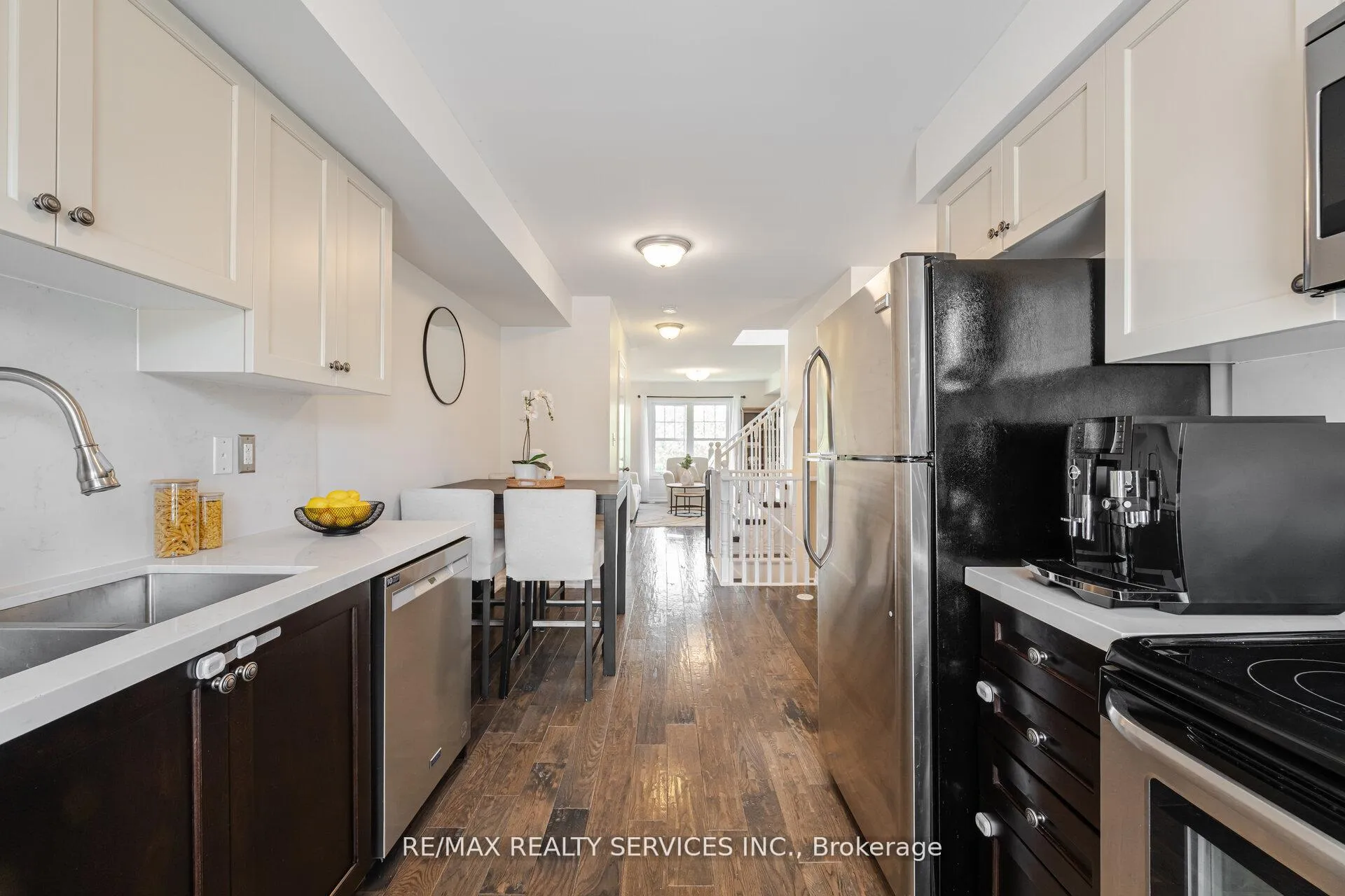 Photo 8 of 60 Soldier Street, Brampton, Northwest Brampton — HOMEH