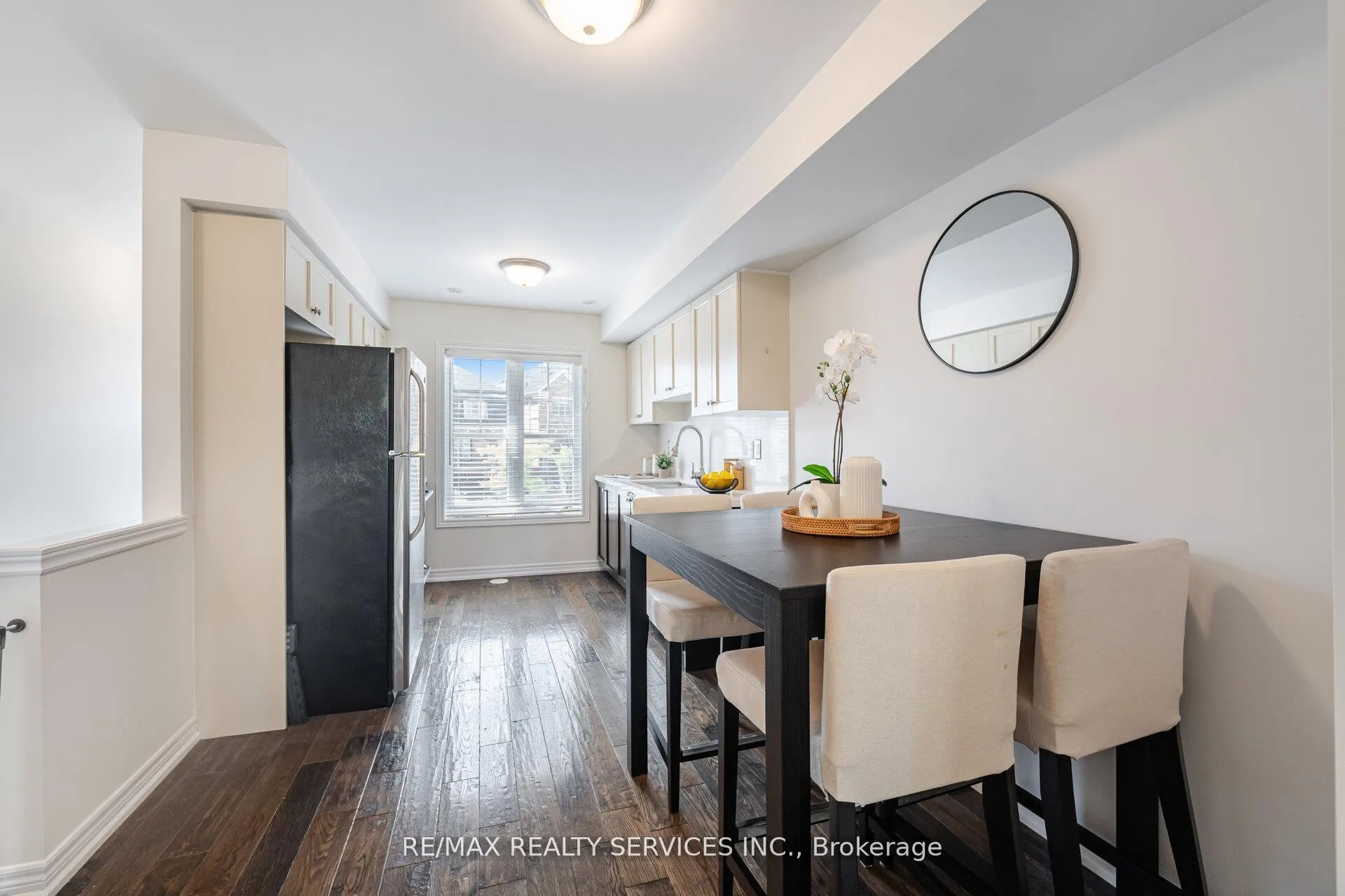 Photo 10 of 60 Soldier Street, Brampton, Northwest Brampton — HOMEH