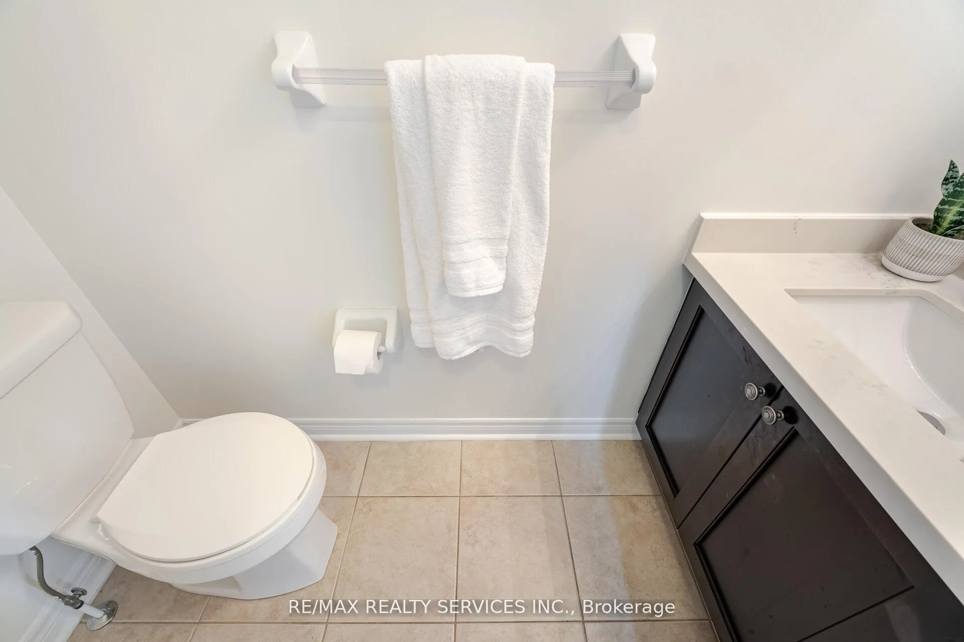 Photo 14 of 60 Soldier Street, Brampton, Northwest Brampton — HOMEH
