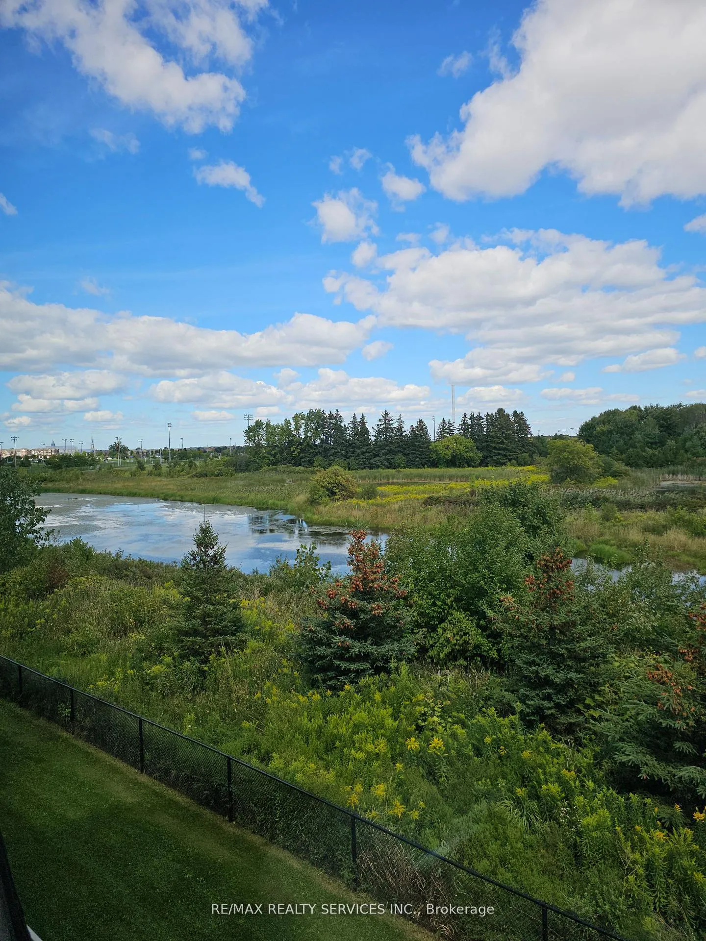 Photo 31 of 60 Soldier Street, Brampton, Northwest Brampton — HOMEH