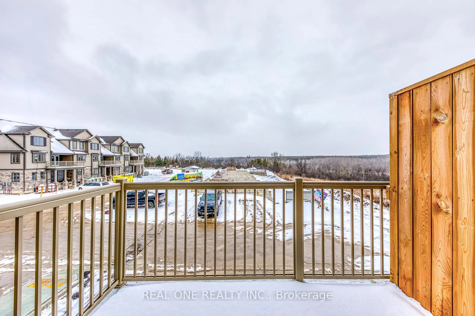 Photo 2 of Unit 27B, 85 Mullin Drive, Guelph, Victoria North — HOMEH