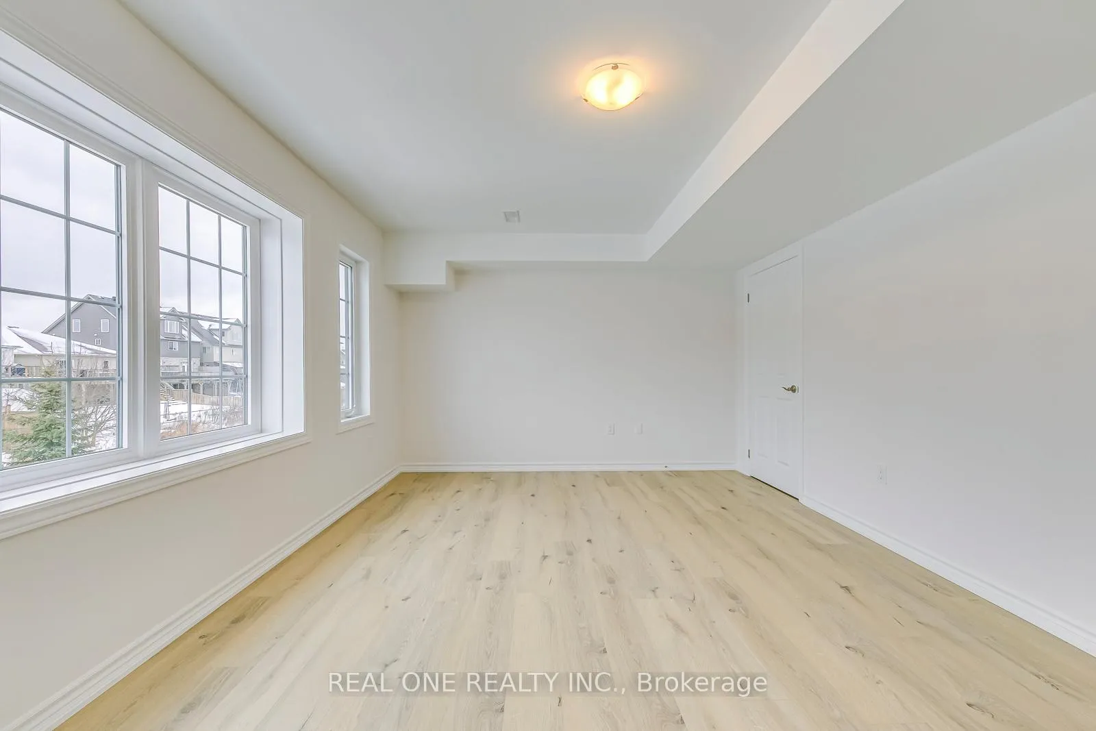 Photo 4 of Unit 27B, 85 Mullin Drive, Guelph, Victoria North — HOMEH