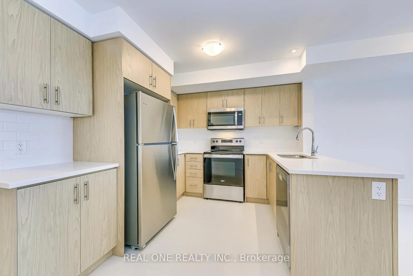 Photo 8 of Unit 27B, 85 Mullin Drive, Guelph, Victoria North — HOMEH