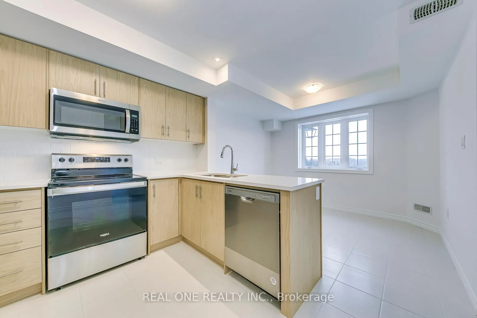 Photo 10 of Unit 27B, 85 Mullin Drive, Guelph, Victoria North — HOMEH