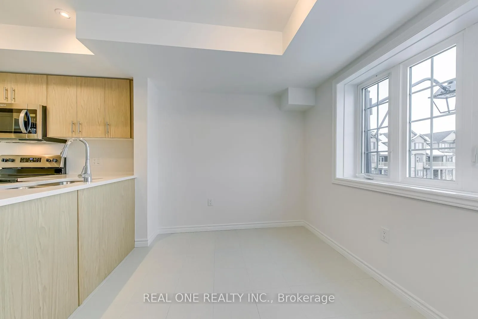 Photo 12 of Unit 27B, 85 Mullin Drive, Guelph, Victoria North — HOMEH