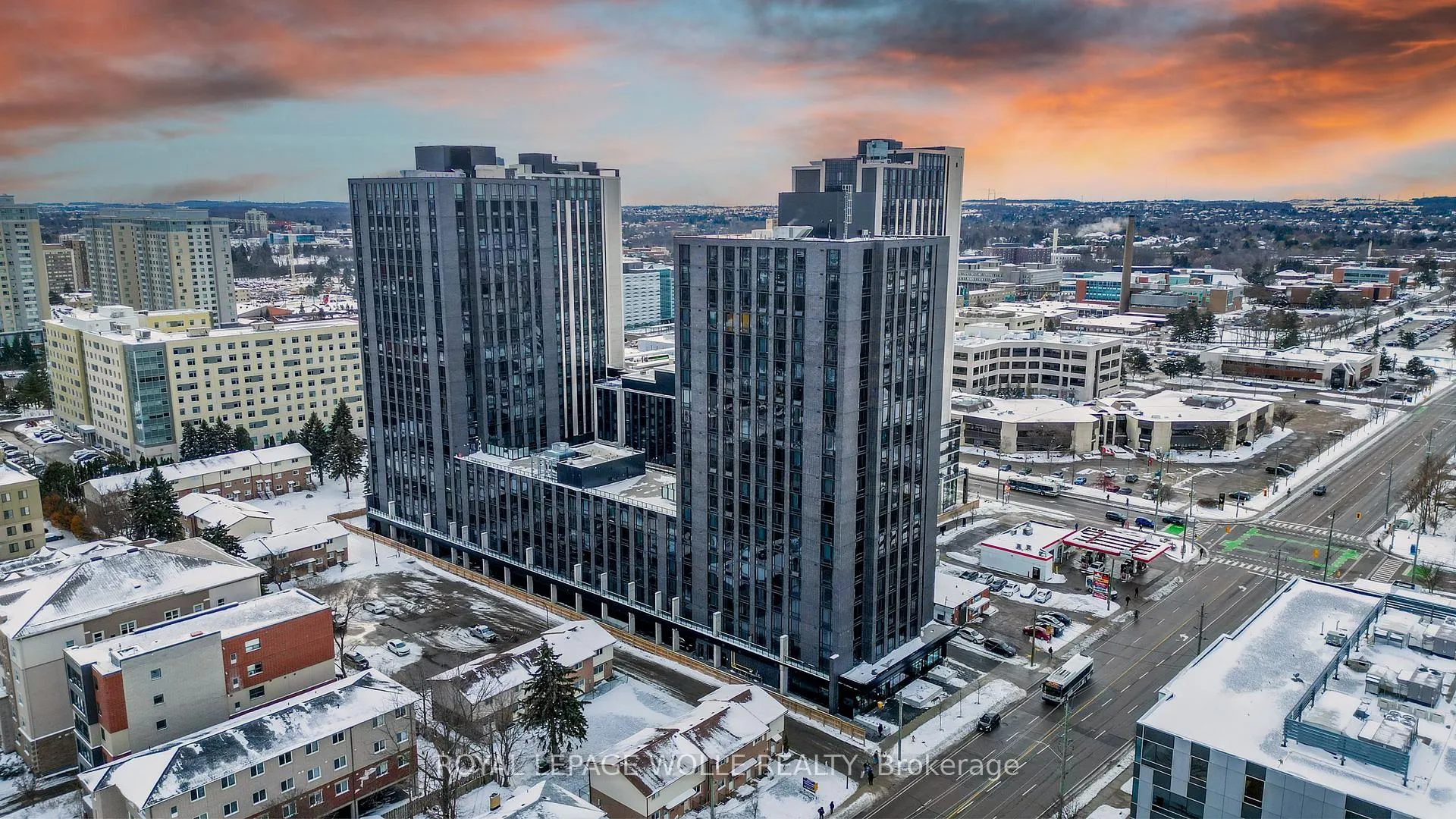 Front of Unit 1227, 145 Columbia Street W