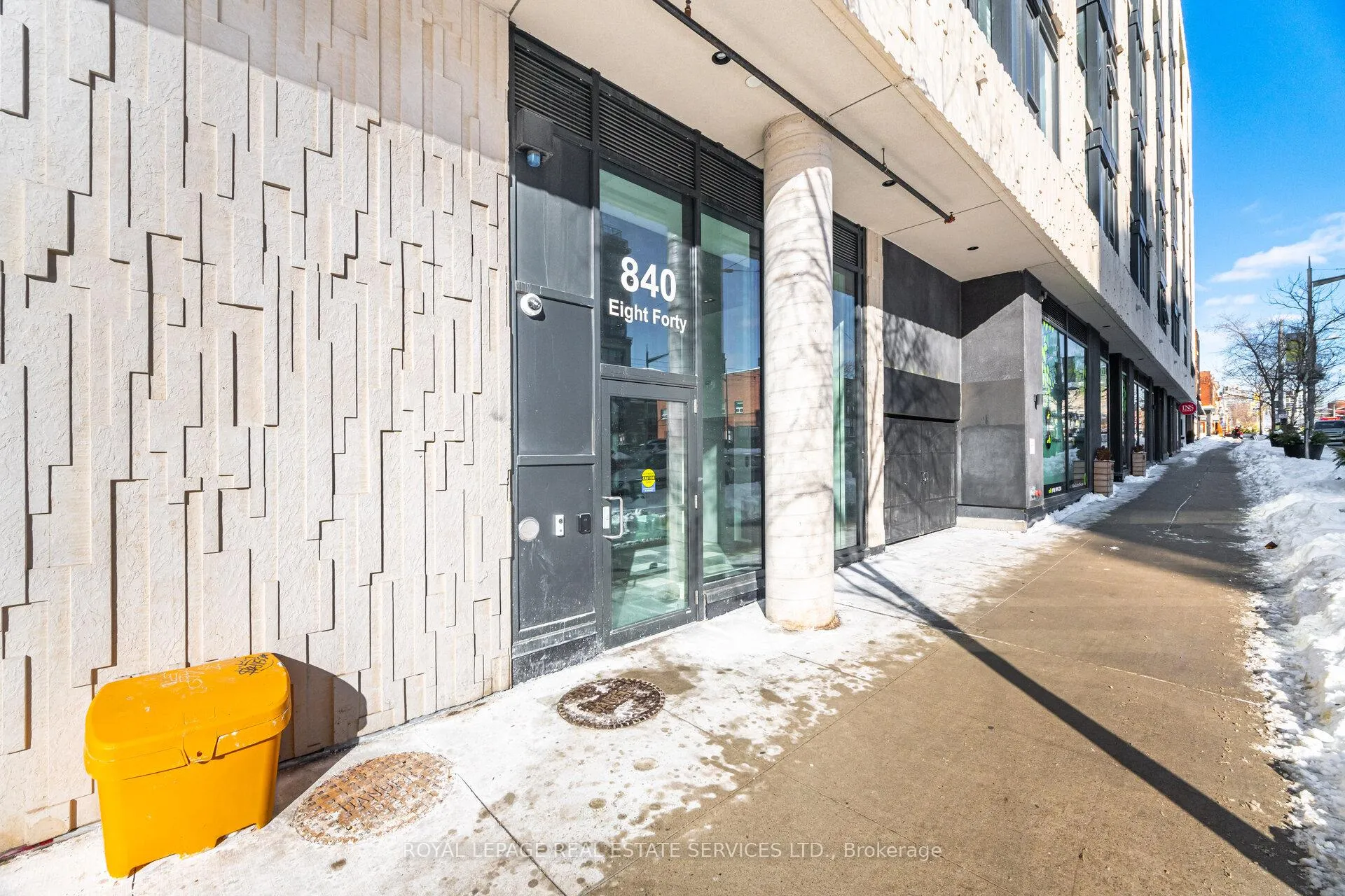 Photo 2 of Unit 406, 840 St Clair Avenue W, Toronto, Oakwood Village — HOMEH
