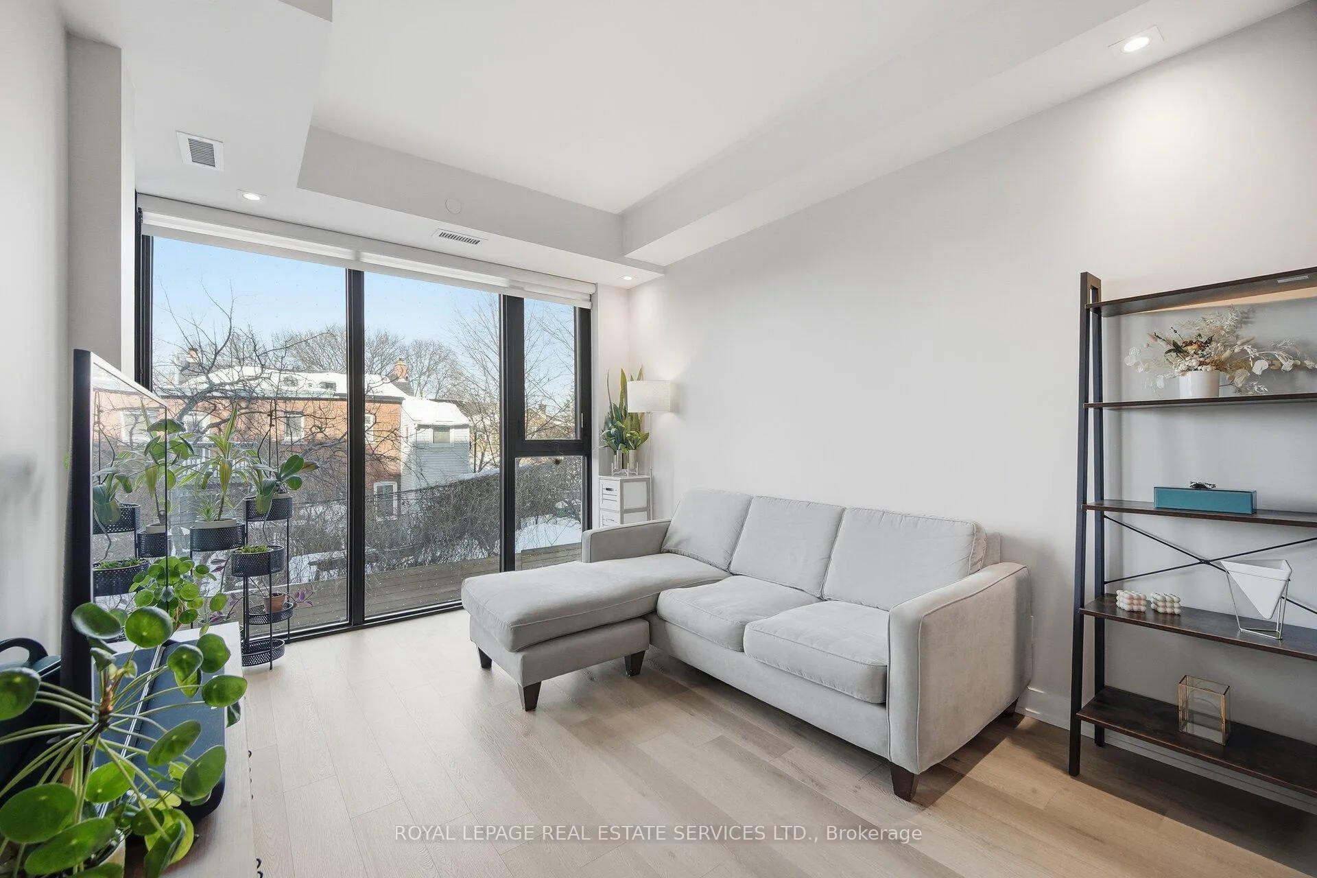 Photo 13 of Unit 406, 840 St Clair Avenue W, Toronto, Oakwood Village — HOMEH