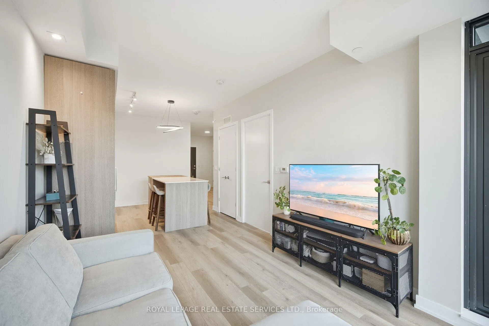 Photo 15 of Unit 406, 840 St Clair Avenue W, Toronto, Oakwood Village — HOMEH