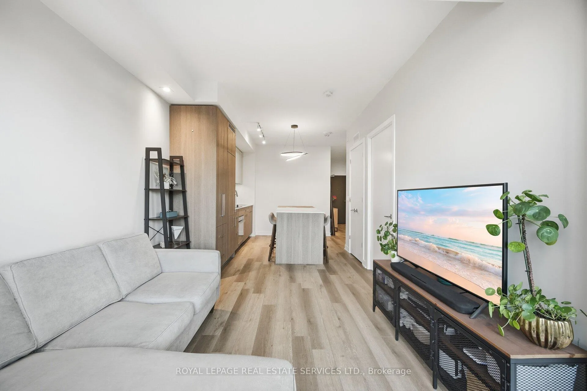 Photo 16 of Unit 406, 840 St Clair Avenue W, Toronto, Oakwood Village — HOMEH