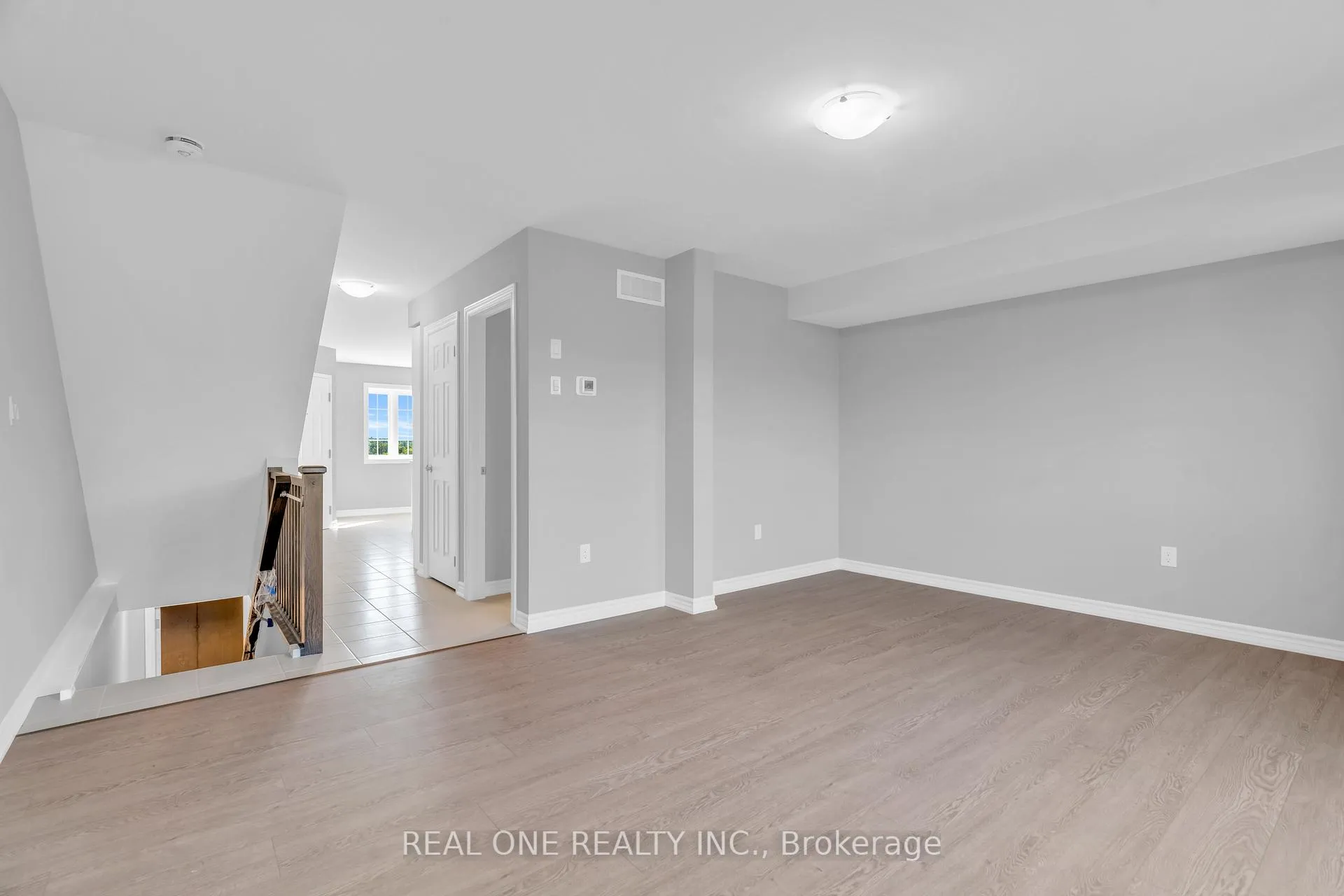 Photo 12 of Unit 31B, 85 Mullin Drive, Guelph, Victoria North — HOMEH