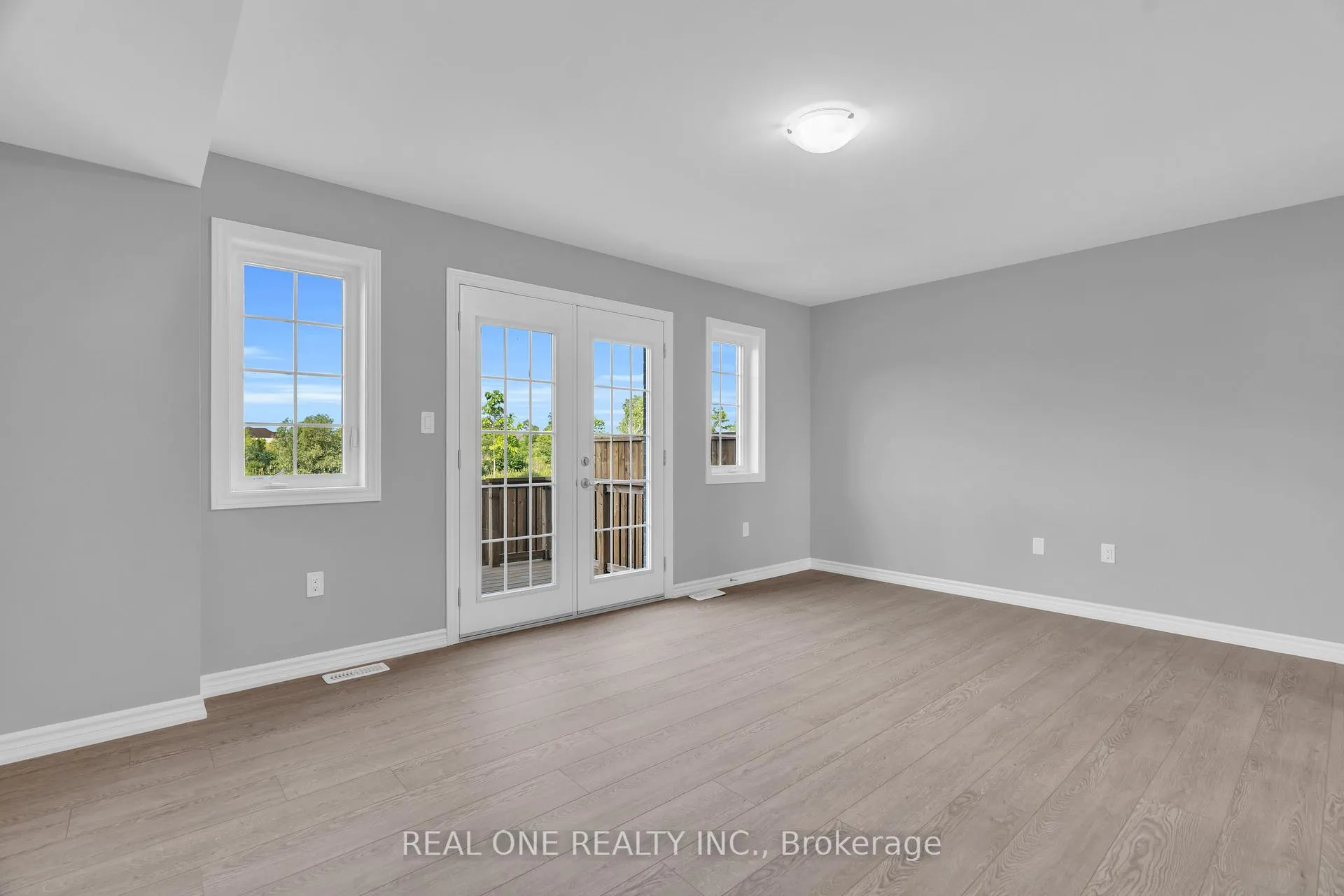 Photo 13 of Unit 31B, 85 Mullin Drive, Guelph, Victoria North — HOMEH