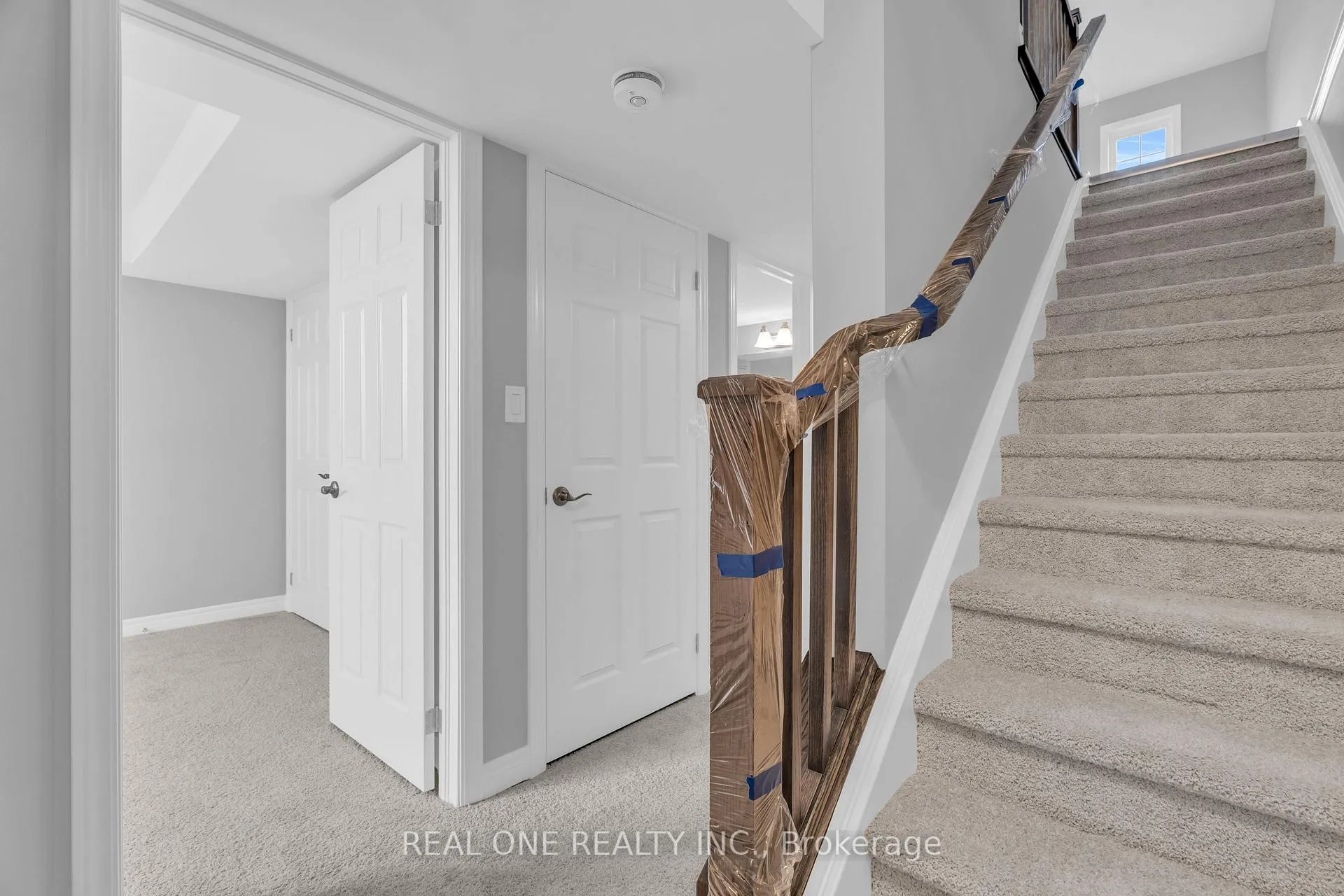 Photo 15 of Unit 31B, 85 Mullin Drive, Guelph, Victoria North — HOMEH