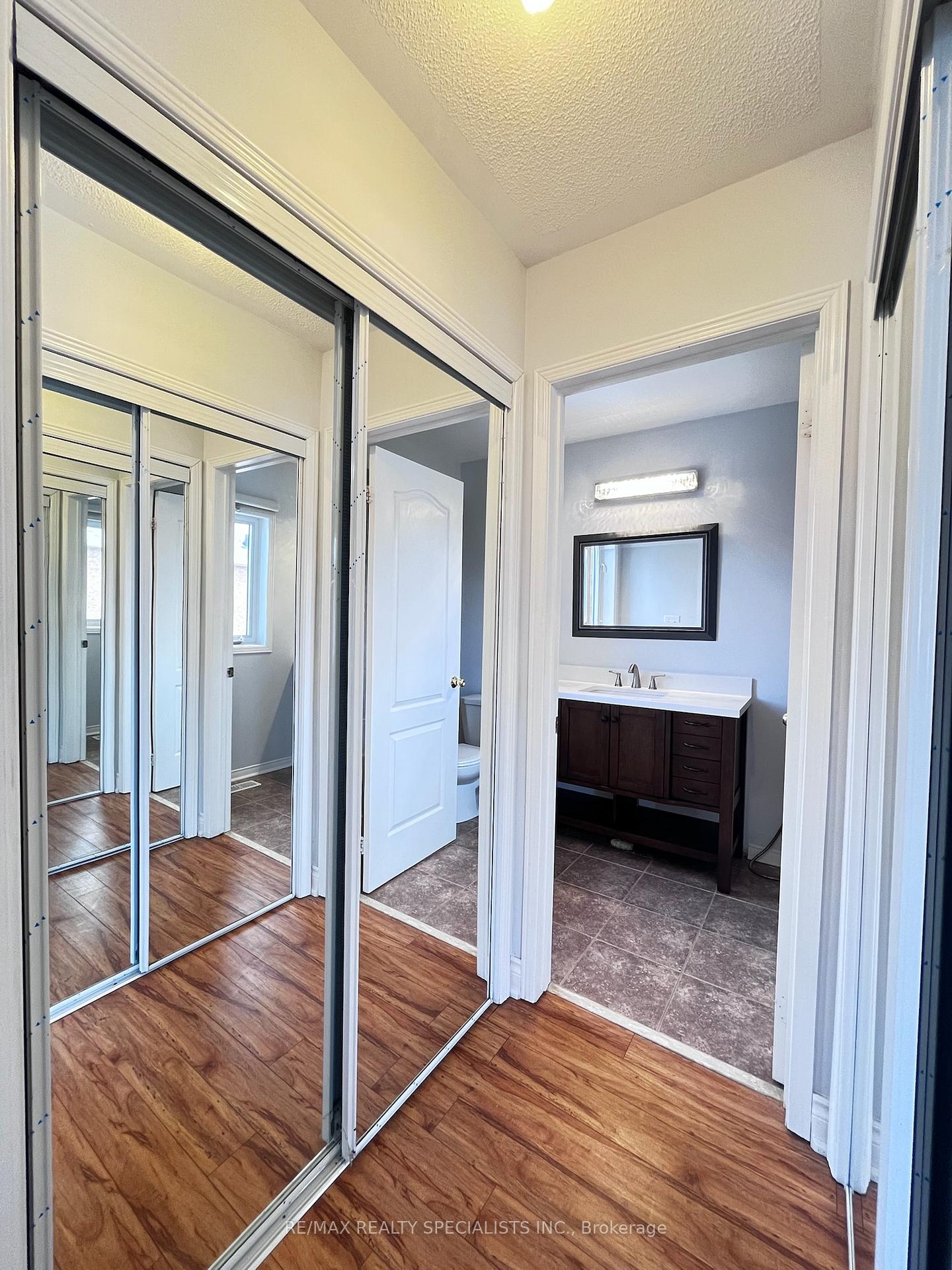 Photo 16 of 2395 Curtis Road, Burlington, Orchard — HOMEH