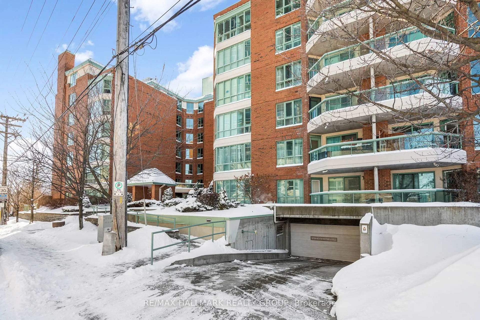 Photo 3 of Unit 211, 540 Cambridge Street S, Ottawa, West Centre Town — HOMEH