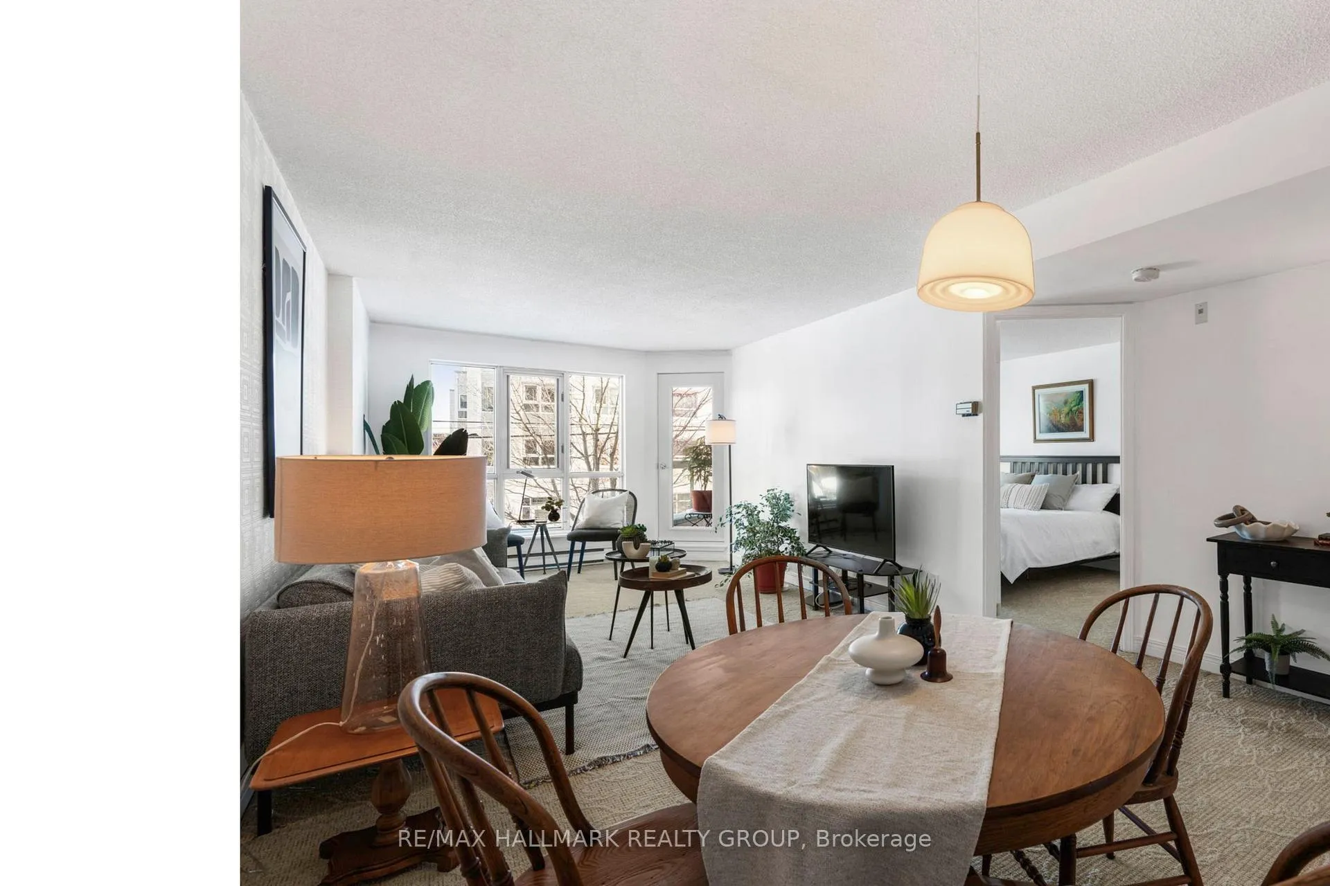 Photo 12 of Unit 211, 540 Cambridge Street S, Ottawa, West Centre Town — HOMEH