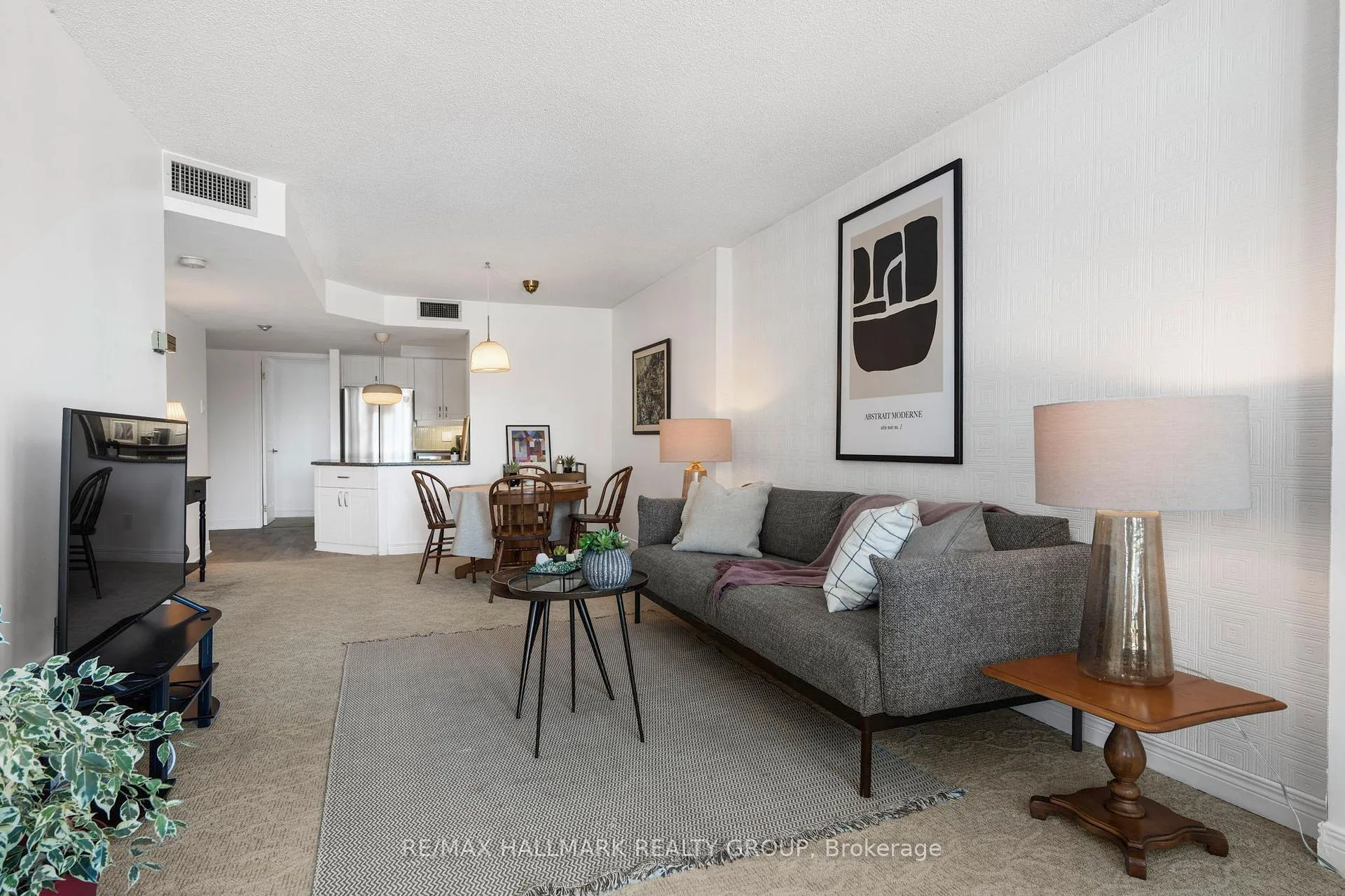Photo 16 of Unit 211, 540 Cambridge Street S, Ottawa, West Centre Town — HOMEH