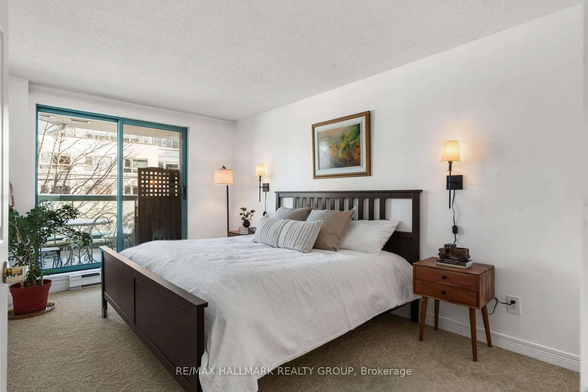 Photo 19 of Unit 211, 540 Cambridge Street S, Ottawa, West Centre Town — HOMEH