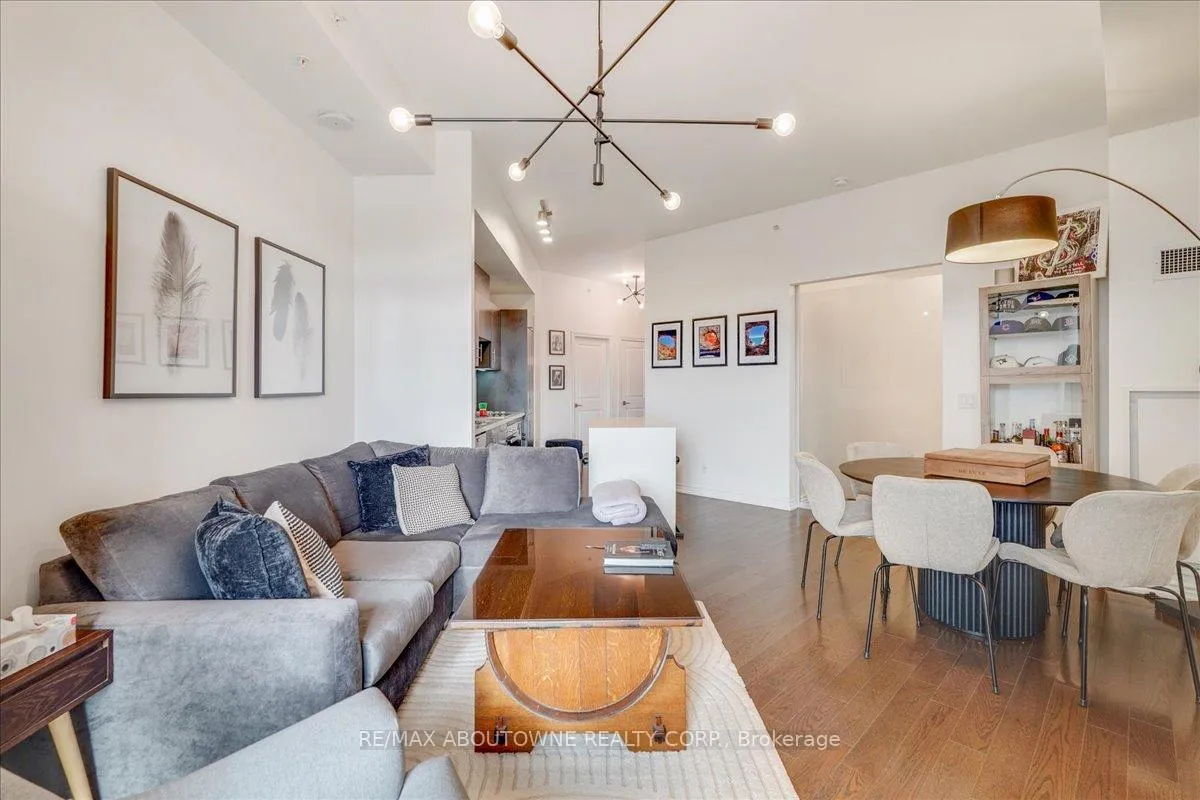 Photo 12 of Unit 701, 23 Glebe Road W, Toronto, Yonge-Eglinton — HOMEH