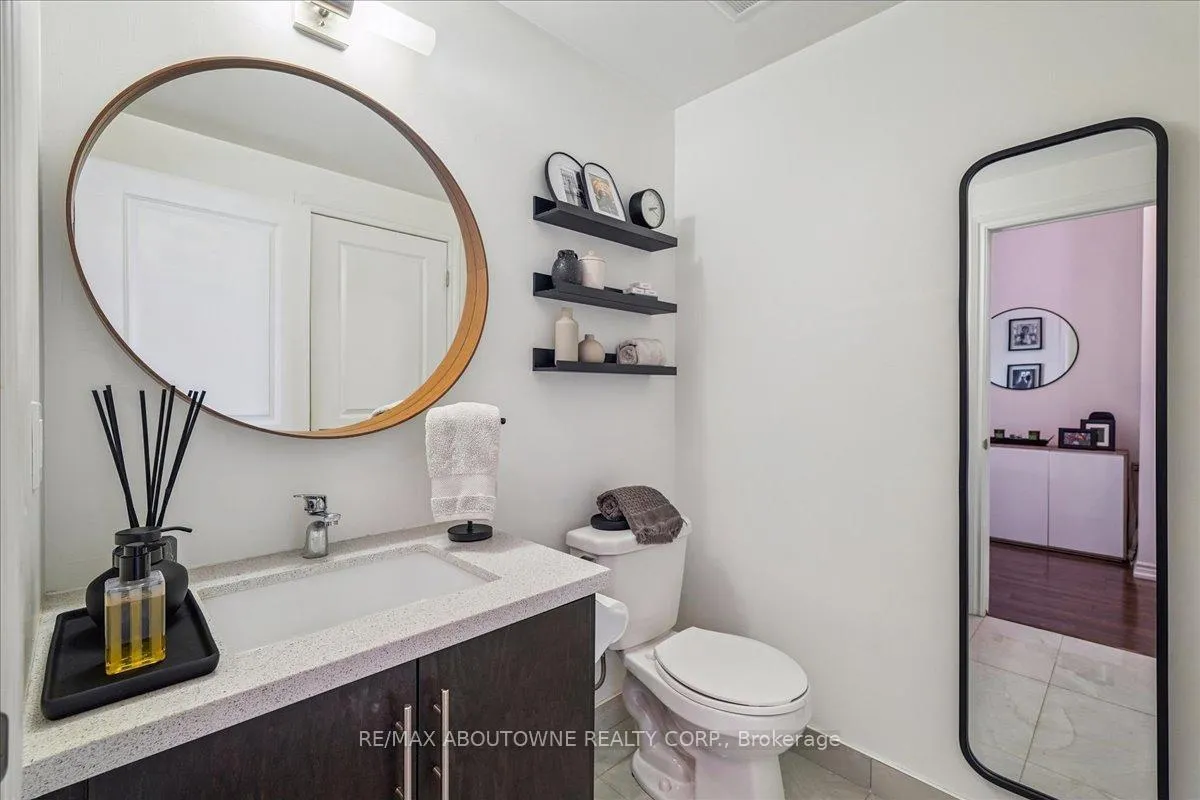 Photo 15 of Unit 701, 23 Glebe Road W, Toronto, Yonge-Eglinton — HOMEH