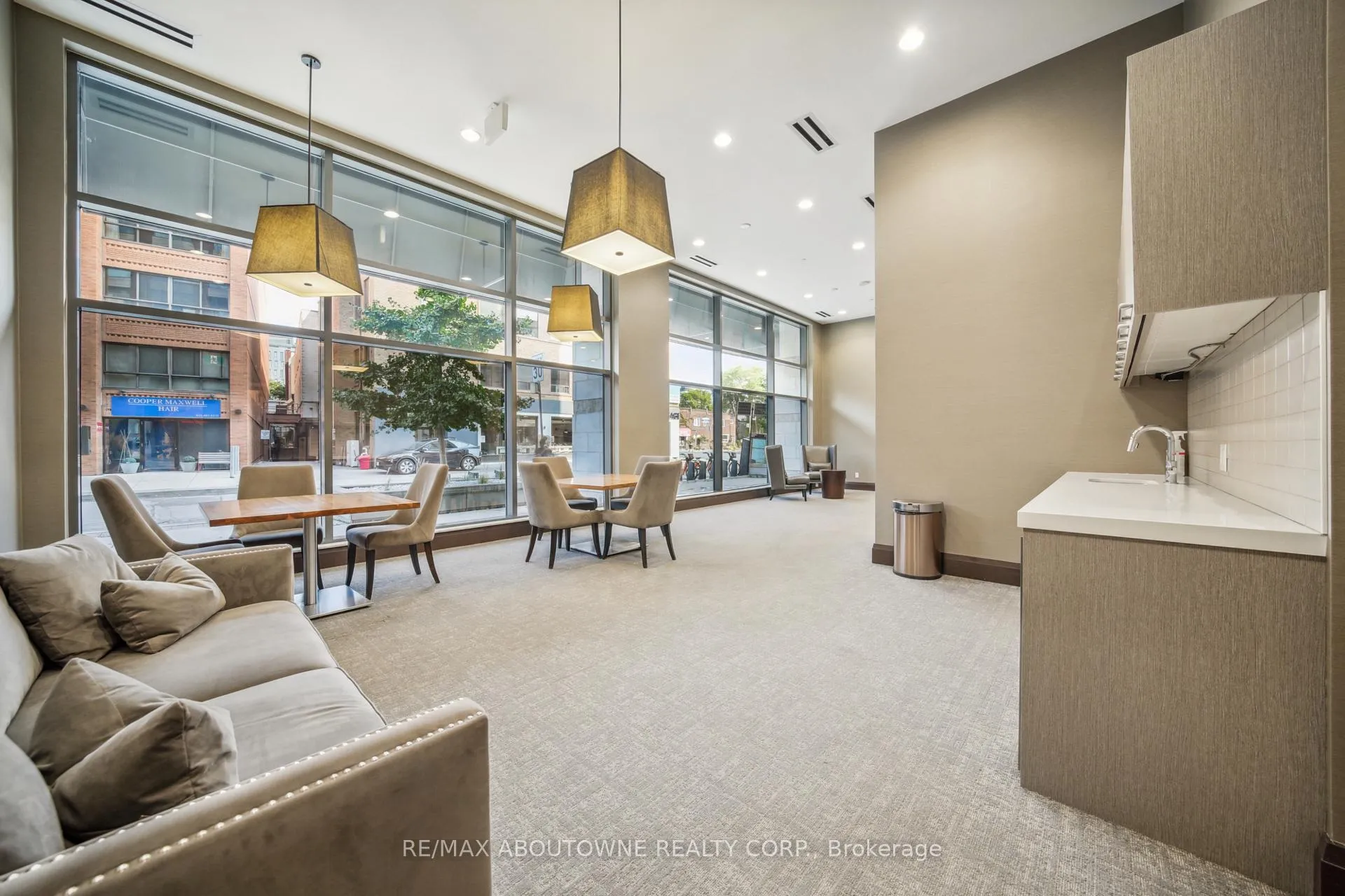 Photo 27 of Unit 701, 23 Glebe Road W, Toronto, Yonge-Eglinton — HOMEH