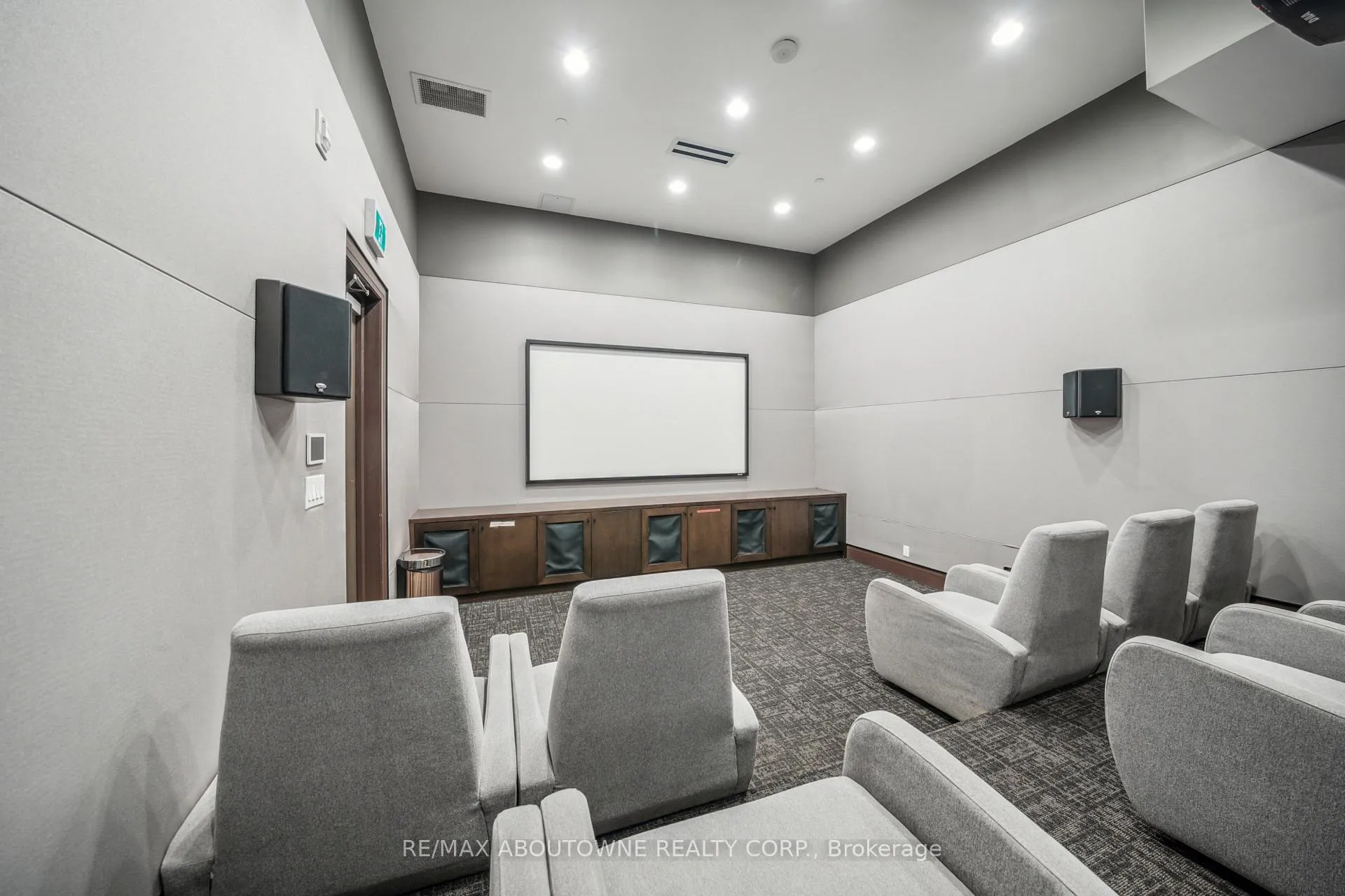 Photo 28 of Unit 701, 23 Glebe Road W, Toronto, Yonge-Eglinton — HOMEH