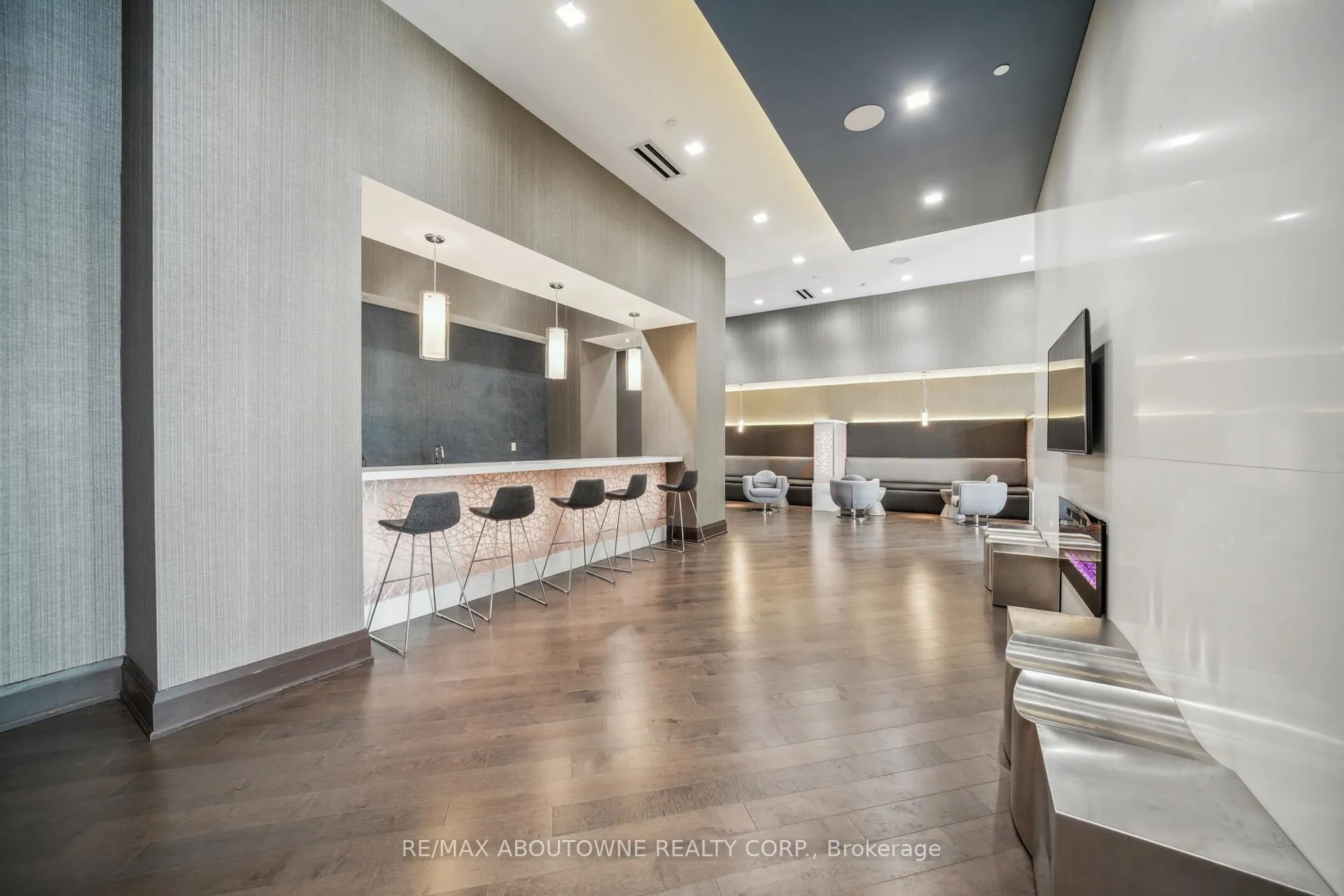 Photo 30 of Unit 701, 23 Glebe Road W, Toronto, Yonge-Eglinton — HOMEH