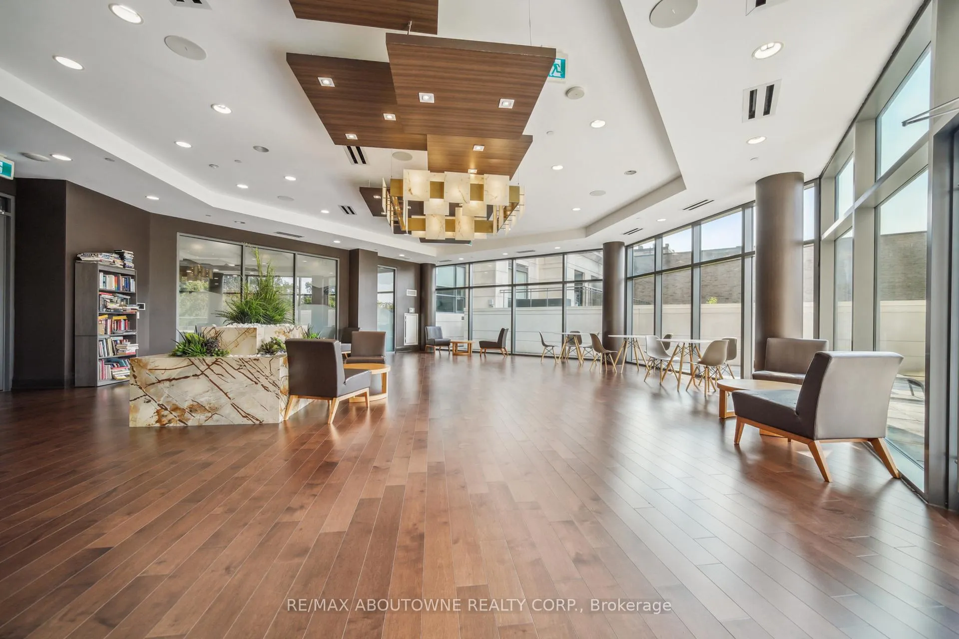 Photo 32 of Unit 701, 23 Glebe Road W, Toronto, Yonge-Eglinton — HOMEH
