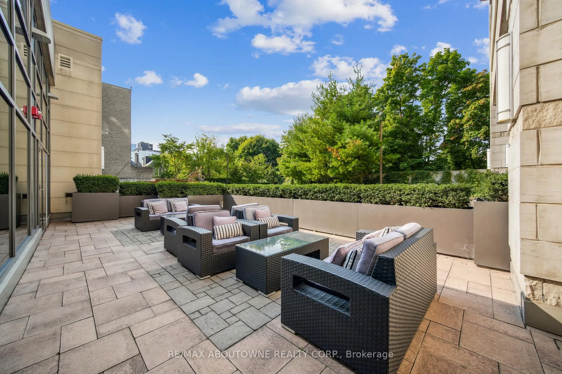 Photo 33 of Unit 701, 23 Glebe Road W, Toronto, Yonge-Eglinton — HOMEH