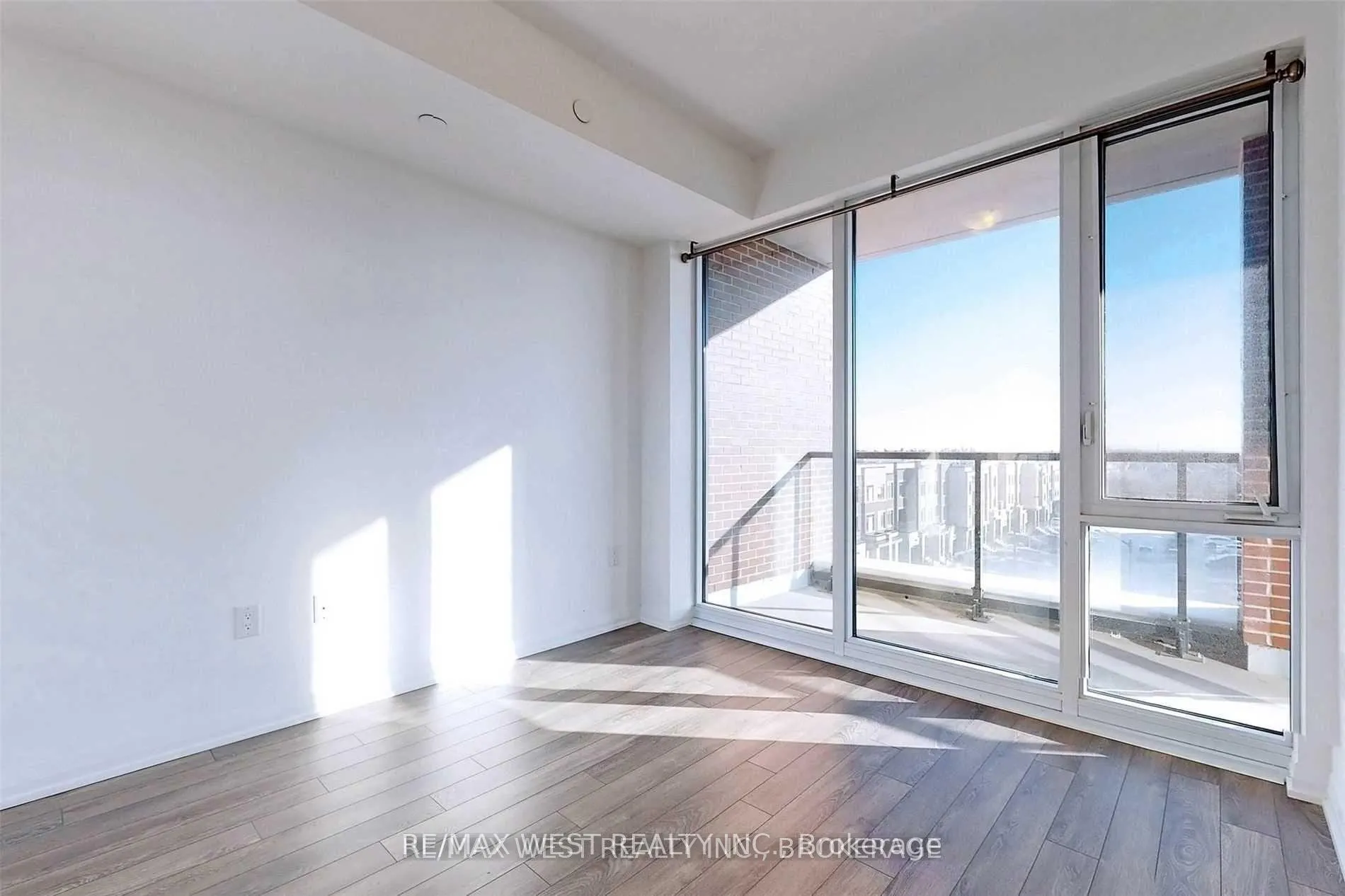 Photo 23 of Unit 410, 99 Eagle Rock Way, Vaughan, Maple — HOMEH