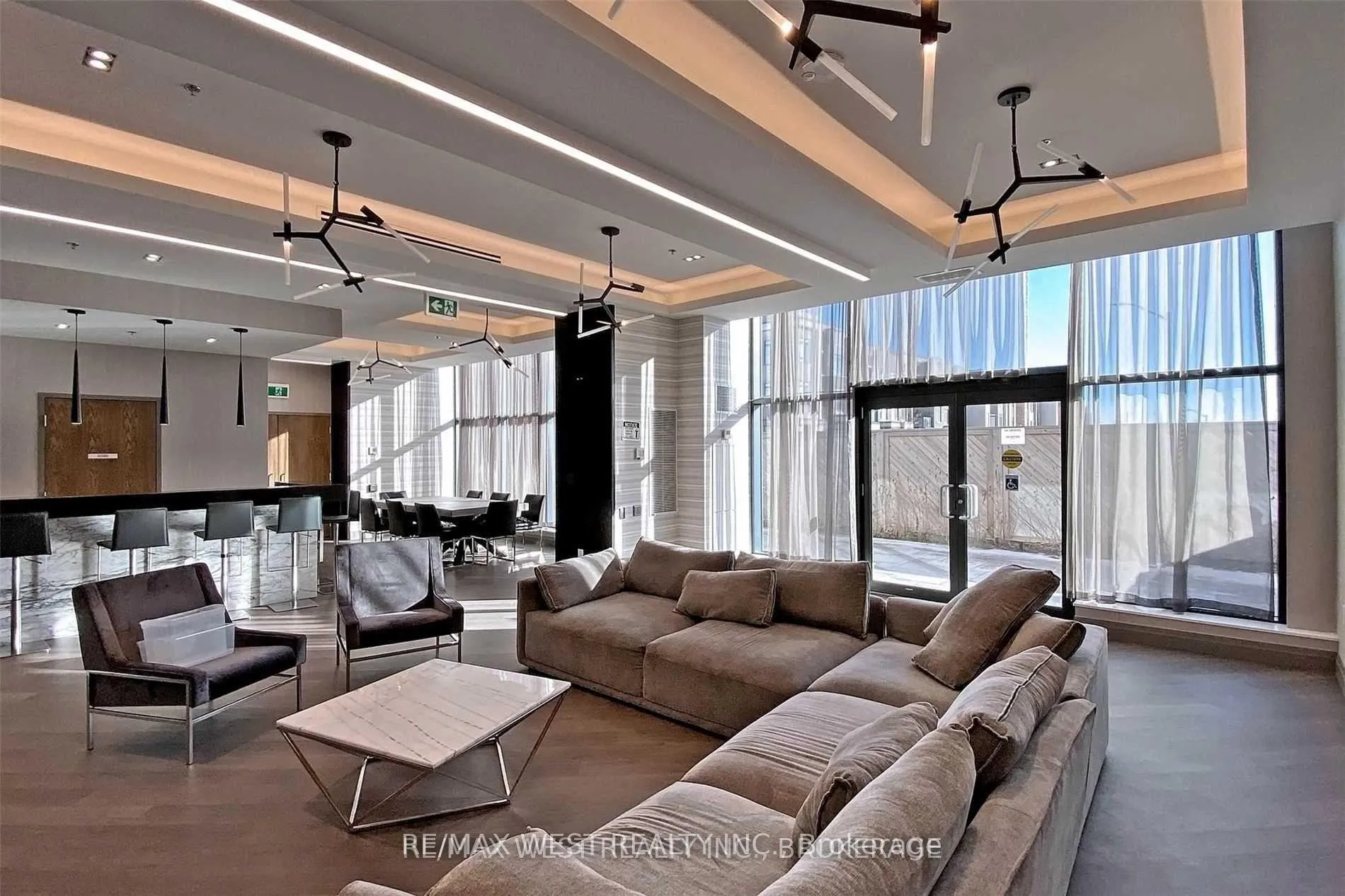 Photo 32 of Unit 410, 99 Eagle Rock Way, Vaughan, Maple — HOMEH