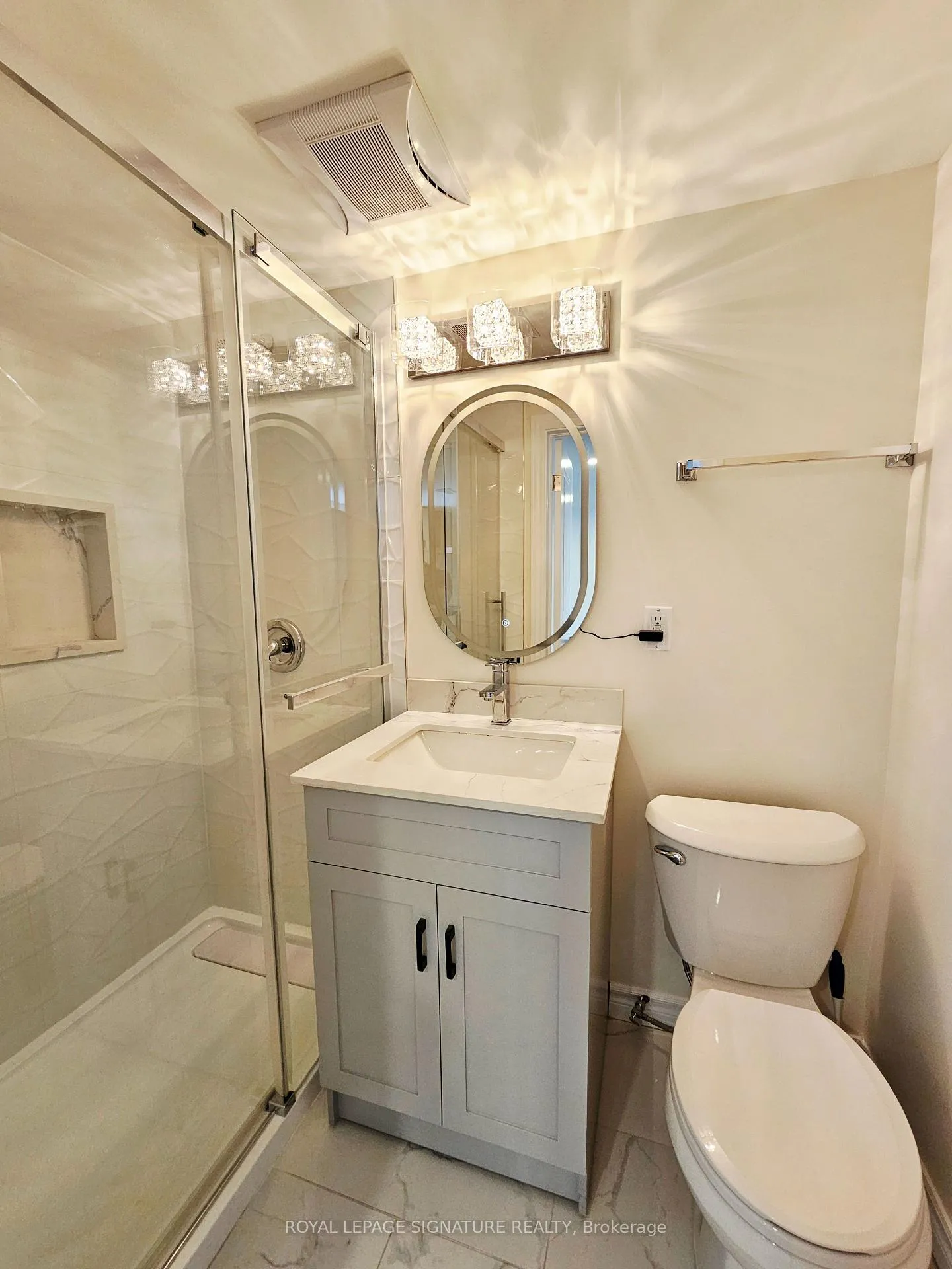 Photo 5 of 2368 Drury Lane, Ottawa, Parkway Park — HOMEH