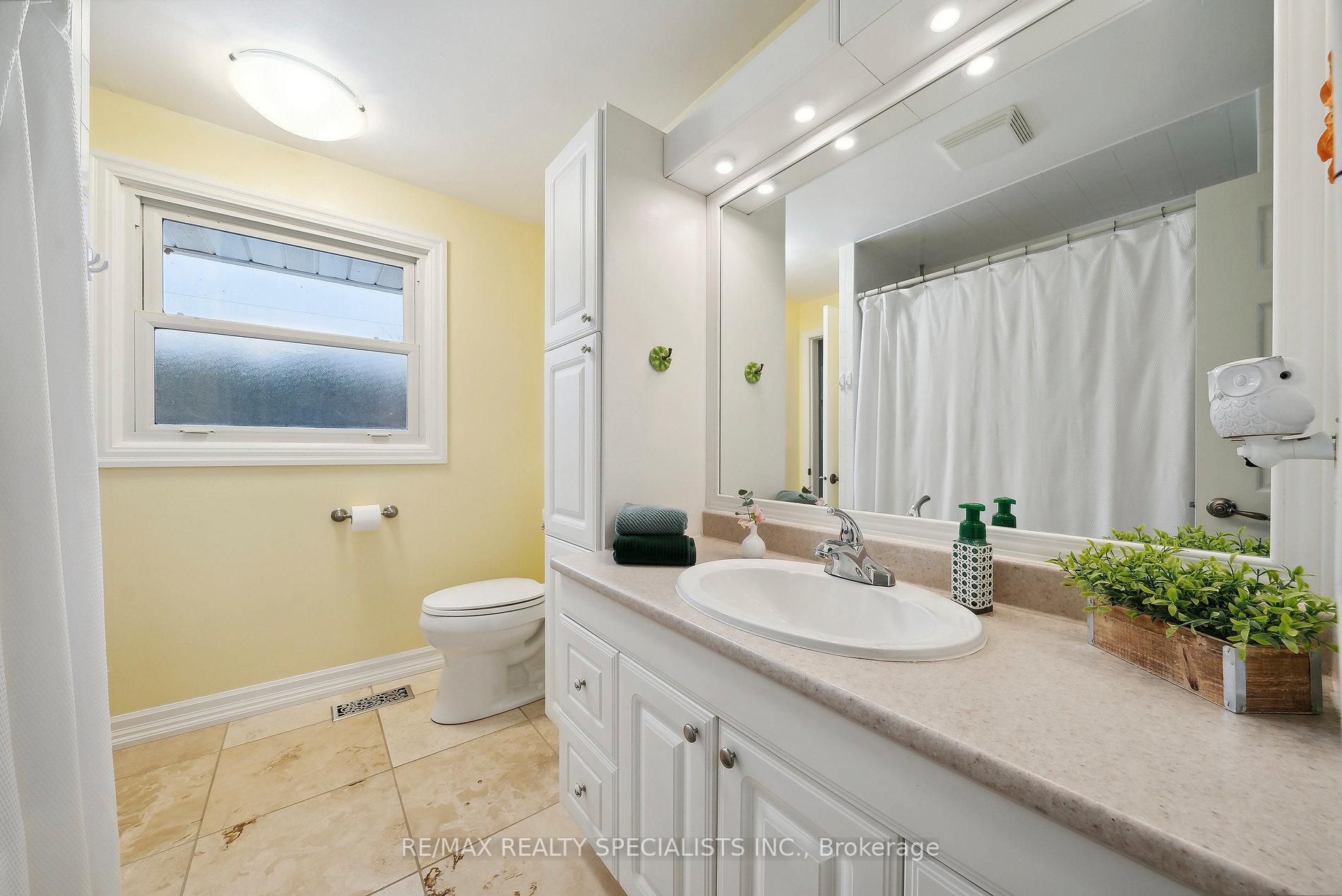 Photo 18 of 5102 Meadowhill Road, Burlington, Appleby — HOMEH