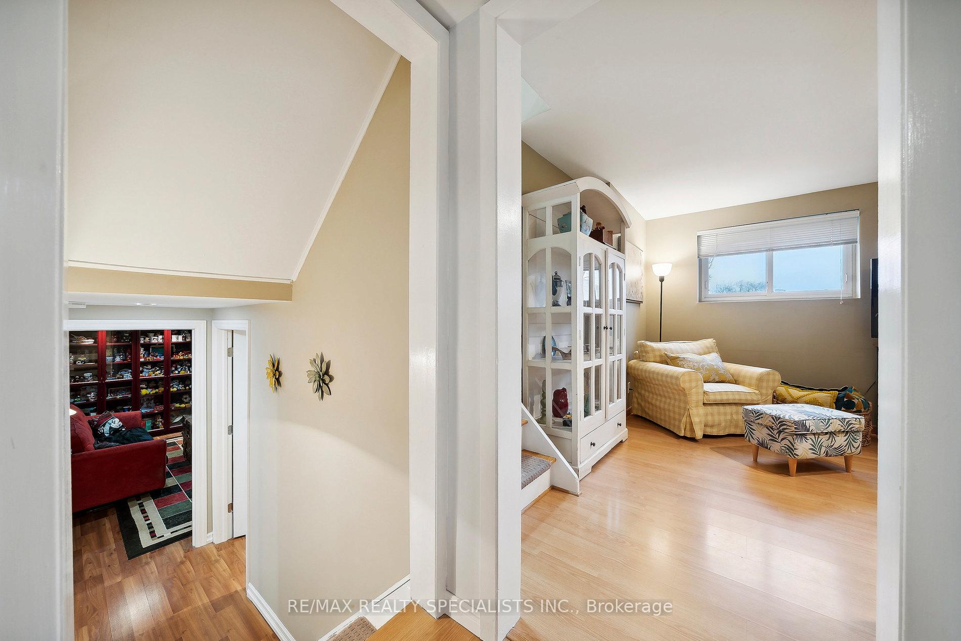 Photo 19 of 5102 Meadowhill Road, Burlington, Appleby — HOMEH