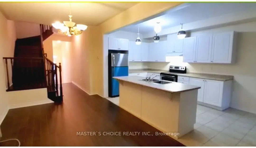 Photo 7 of 100 Rougeview Park Crescent, Markham, Greensborough — HOMEH