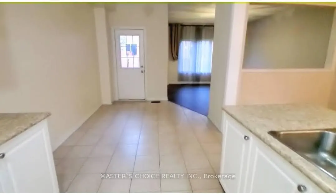 Photo 9 of 100 Rougeview Park Crescent, Markham, Greensborough — HOMEH