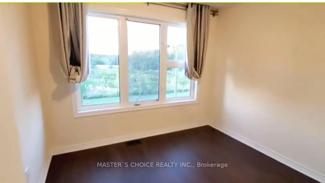 Photo 15 of 100 Rougeview Park Crescent, Markham, Greensborough — HOMEH