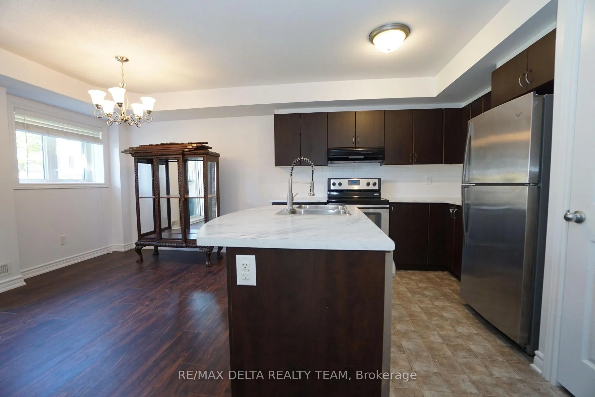 Photo 8 of Unit 1, 175 Bluestone Private, Ottawa, Avalon West — HOMEH