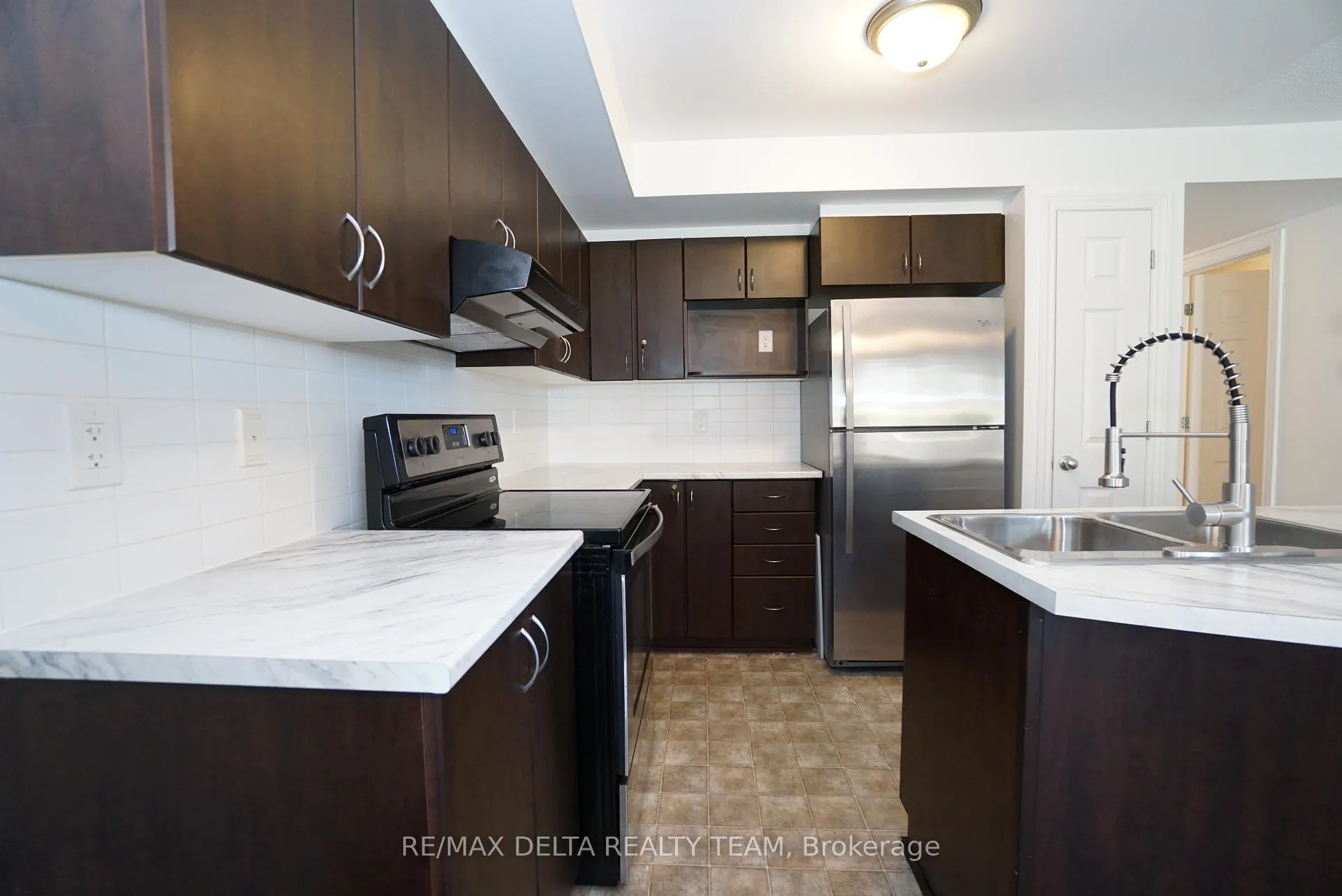 Photo 9 of Unit 1, 175 Bluestone Private, Ottawa, Avalon West — HOMEH